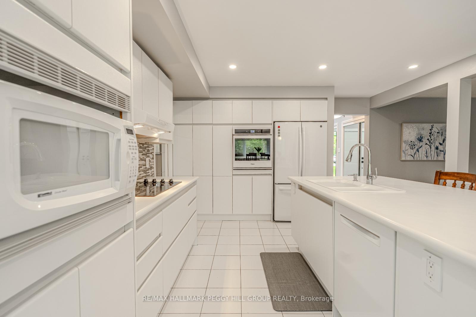 Photo 12 of 48 Lawrence Avenue, Springwater, Anten Mills — HOMEH