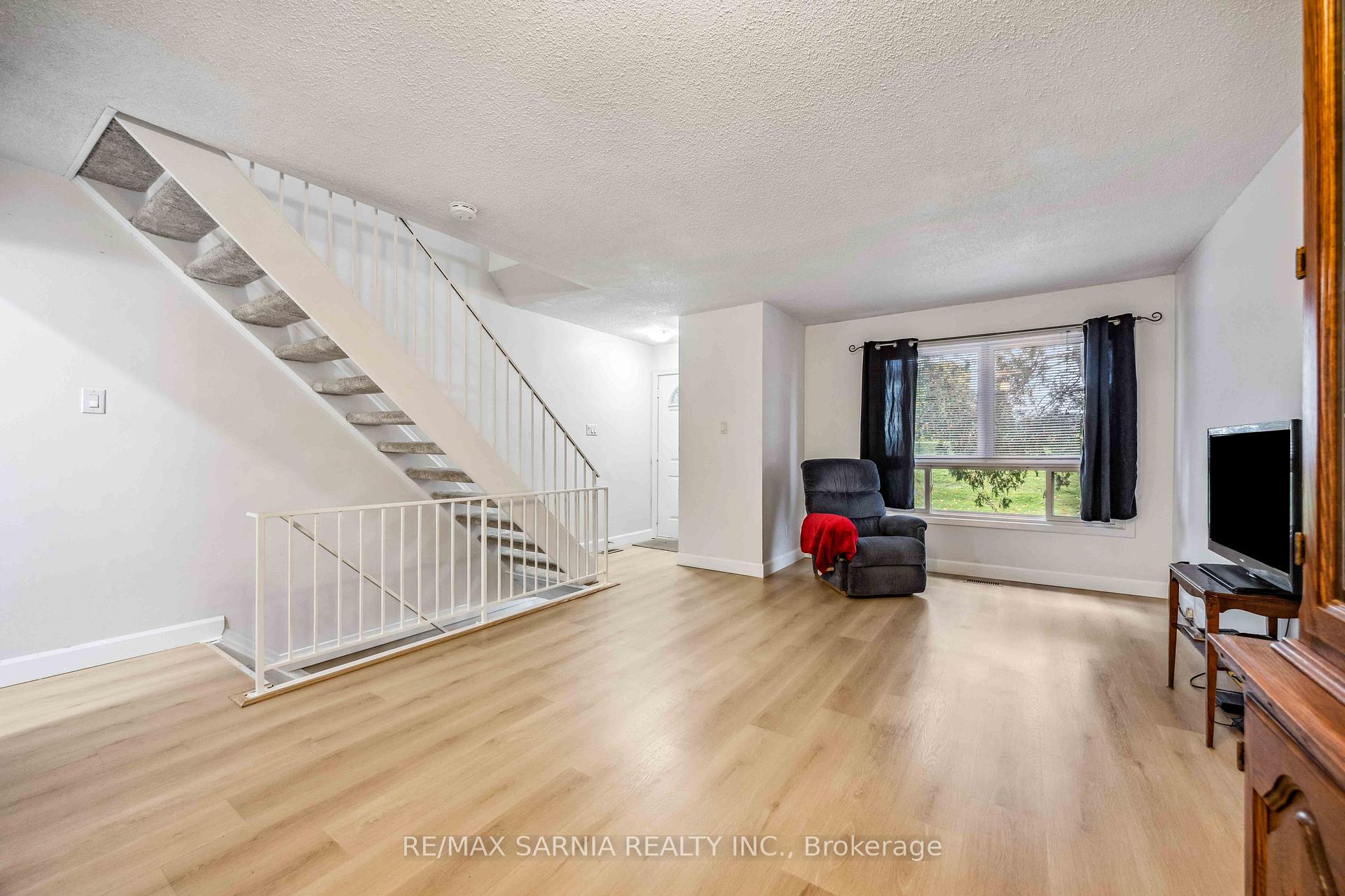 Photo 3 of Unit 26, 200 St Clair Boulevard, St. Clair — HOMEH