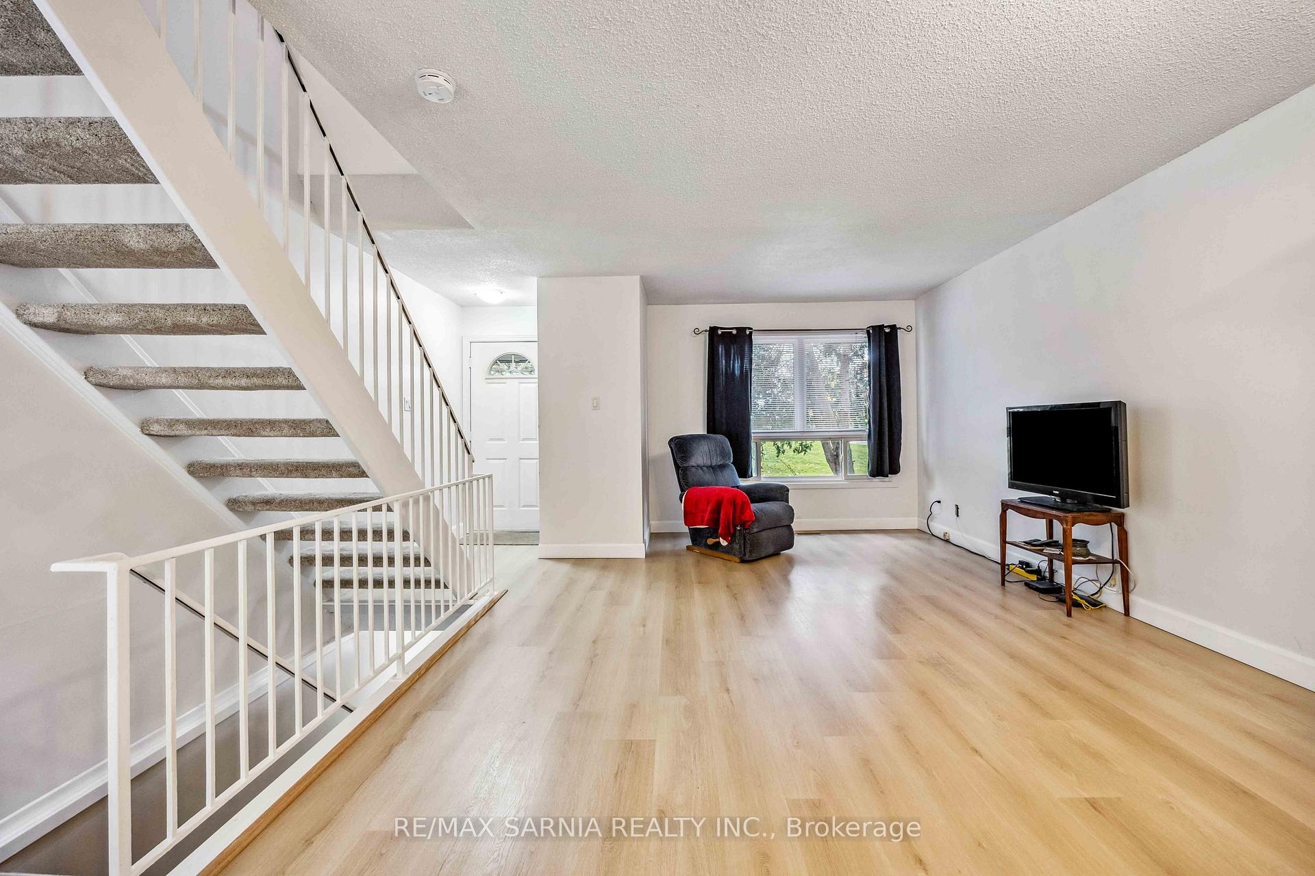 Photo 5 of Unit 26, 200 St Clair Boulevard, St. Clair — HOMEH