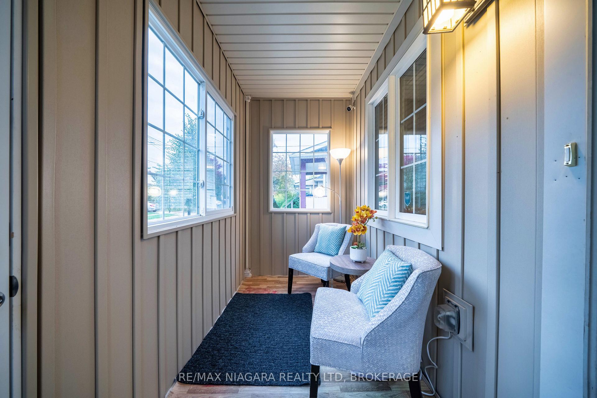 Photo 4 of 2 Marren Street, St. Catharines, Oakdale — HOMEH