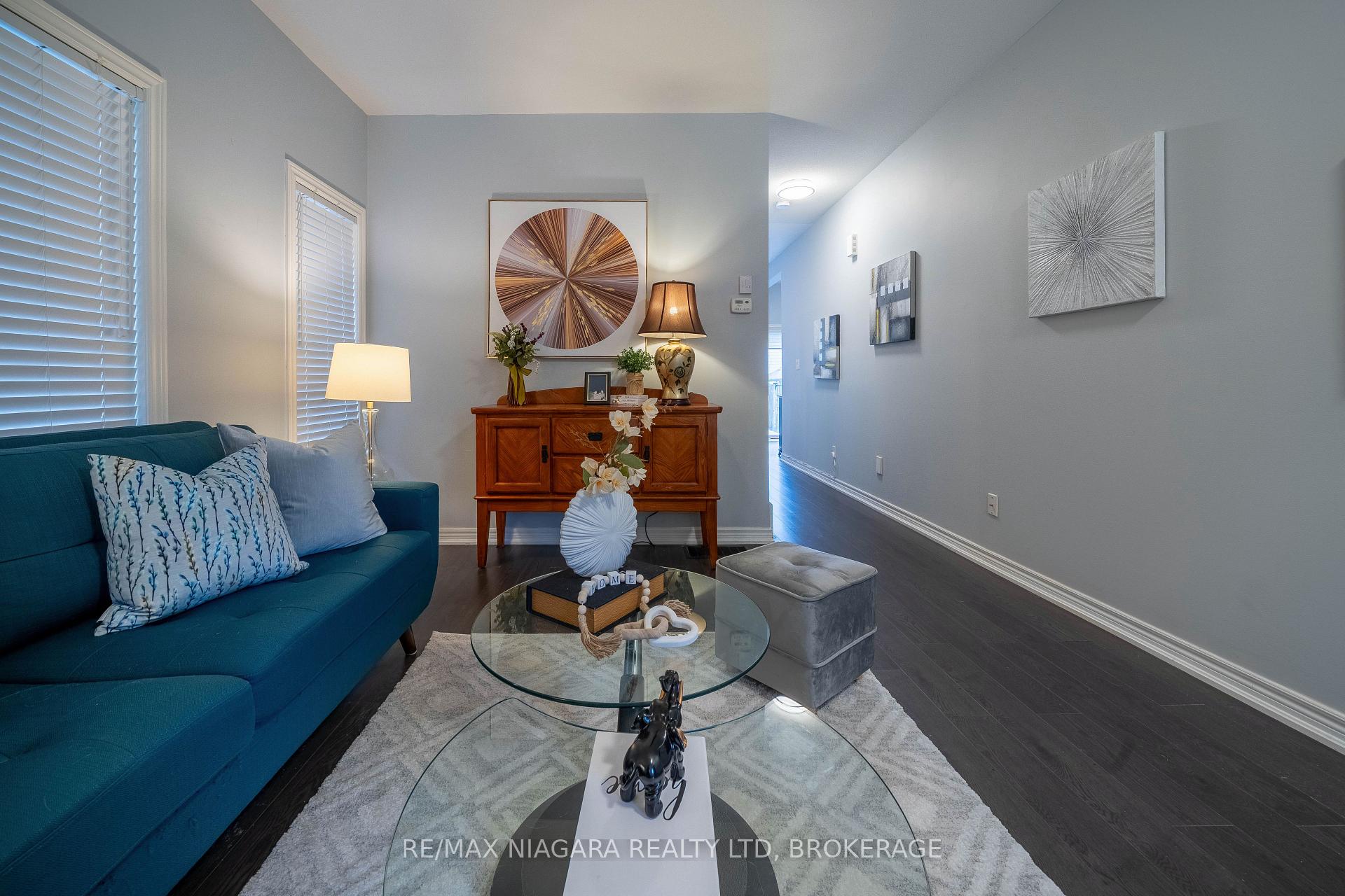 Photo 8 of 2 Marren Street, St. Catharines, Oakdale — HOMEH