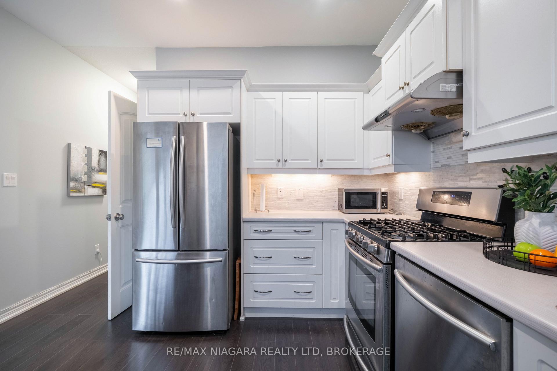 Photo 15 of 2 Marren Street, St. Catharines, Oakdale — HOMEH
