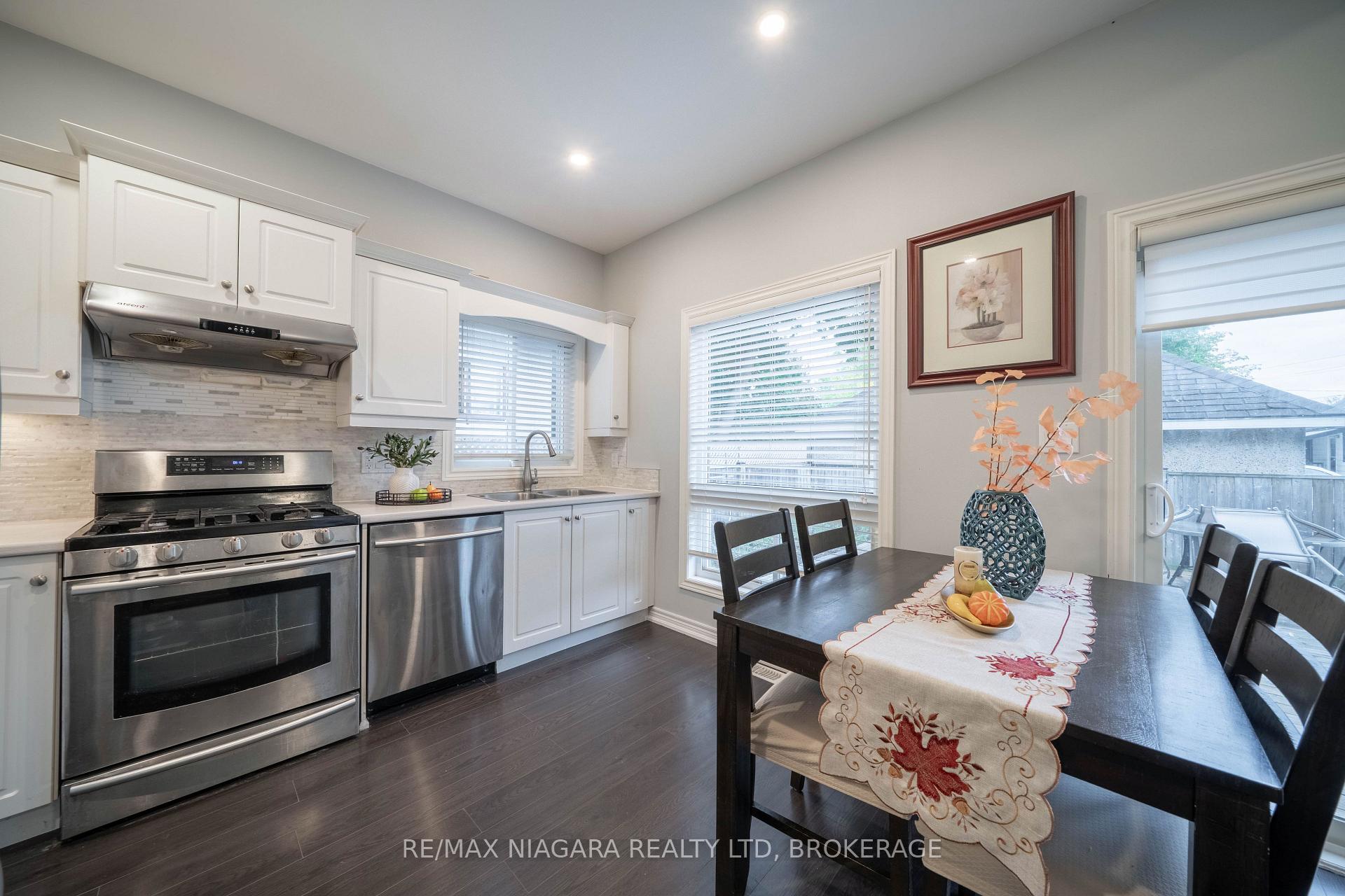 Photo 19 of 2 Marren Street, St. Catharines, Oakdale — HOMEH