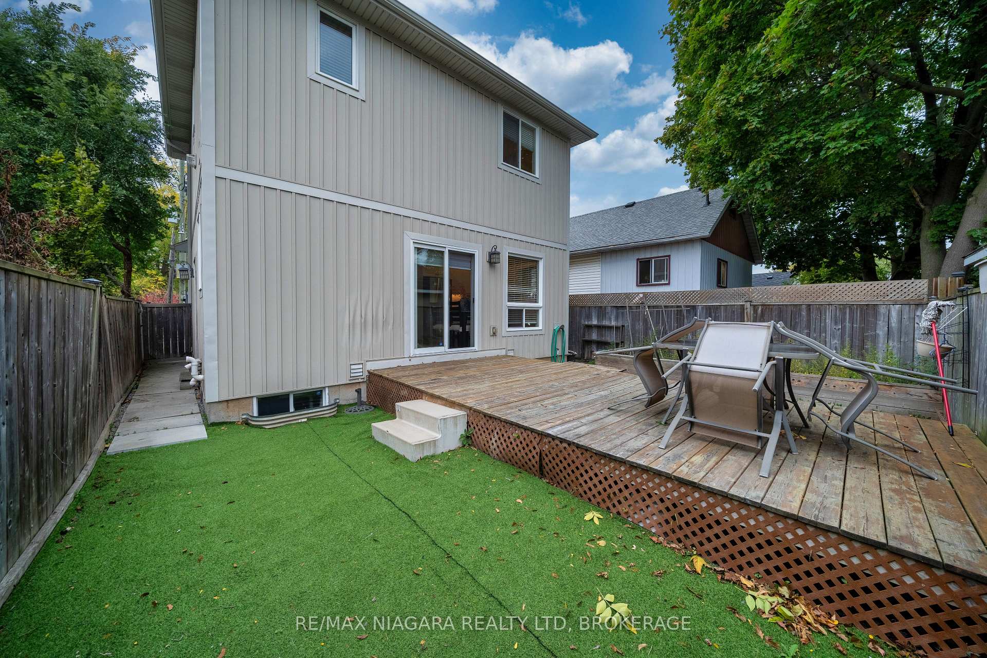 Photo 41 of 2 Marren Street, St. Catharines, Oakdale — HOMEH