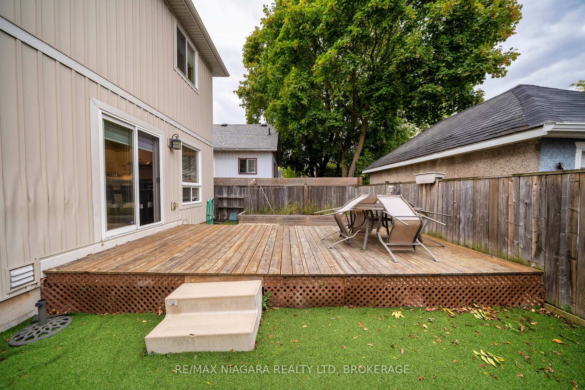 Photo 42 of 2 Marren Street, St. Catharines, Oakdale — HOMEH