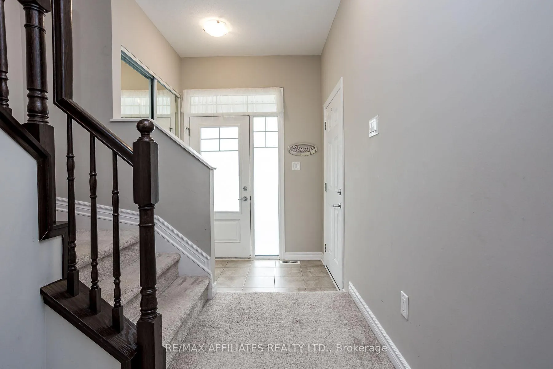 Photo 4 of 196 Bandelier Way, Ottawa, Stittsville (North) — HOMEH
