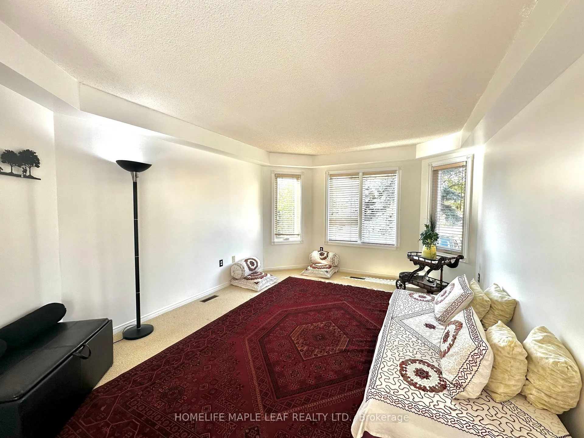 Photo 18 of 41 Woodstream Avenue E, Brampton, Sandringham-Wellington — HOMEH
