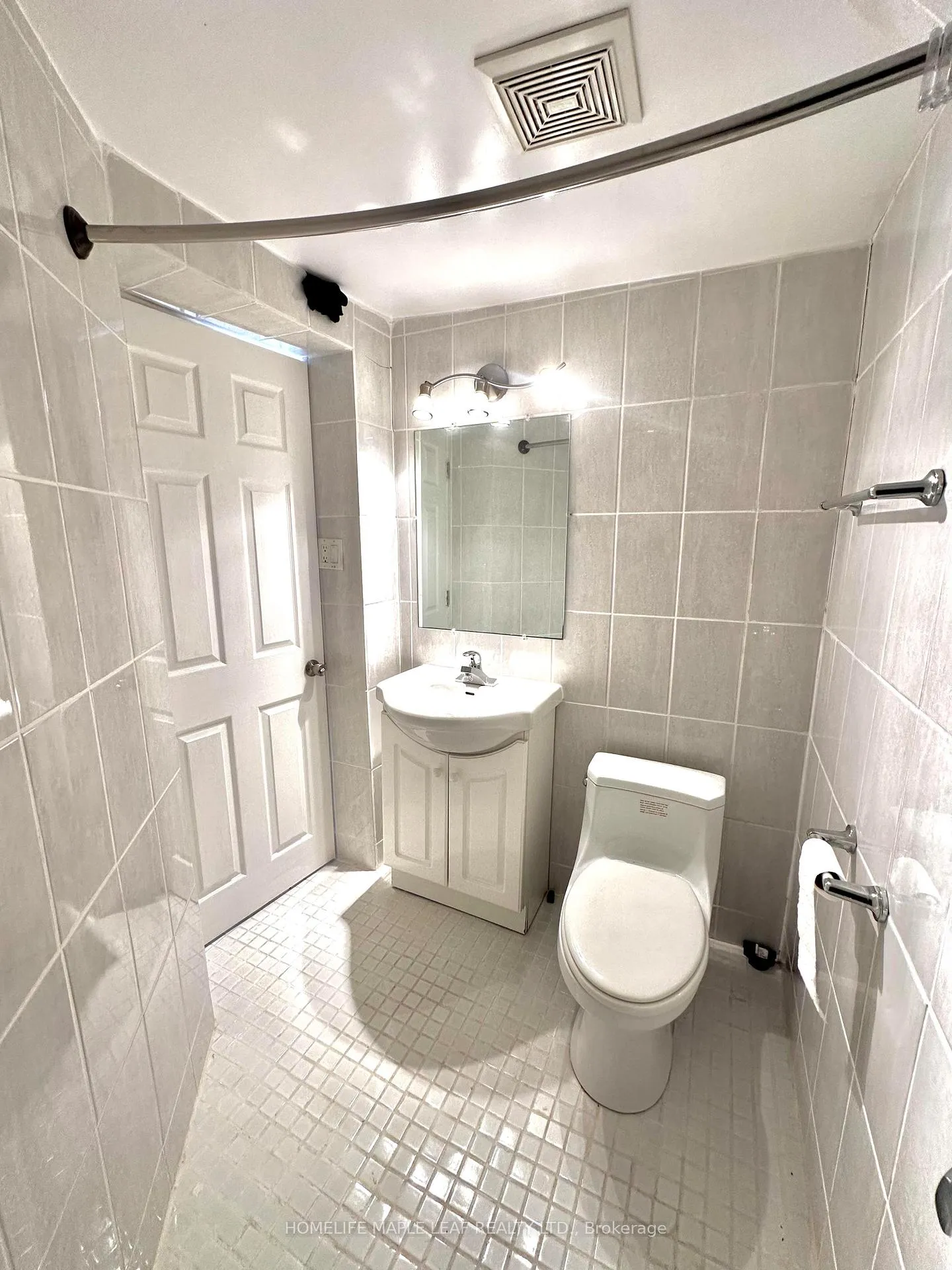 Photo 87 of 41 Woodstream Avenue E, Brampton, Sandringham-Wellington — HOMEH