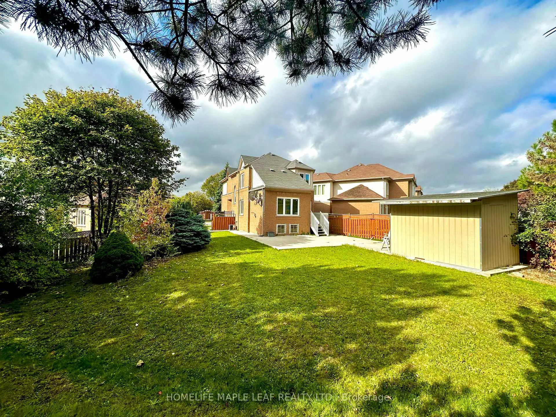Photo 97 of 41 Woodstream Avenue E, Brampton, Sandringham-Wellington — HOMEH