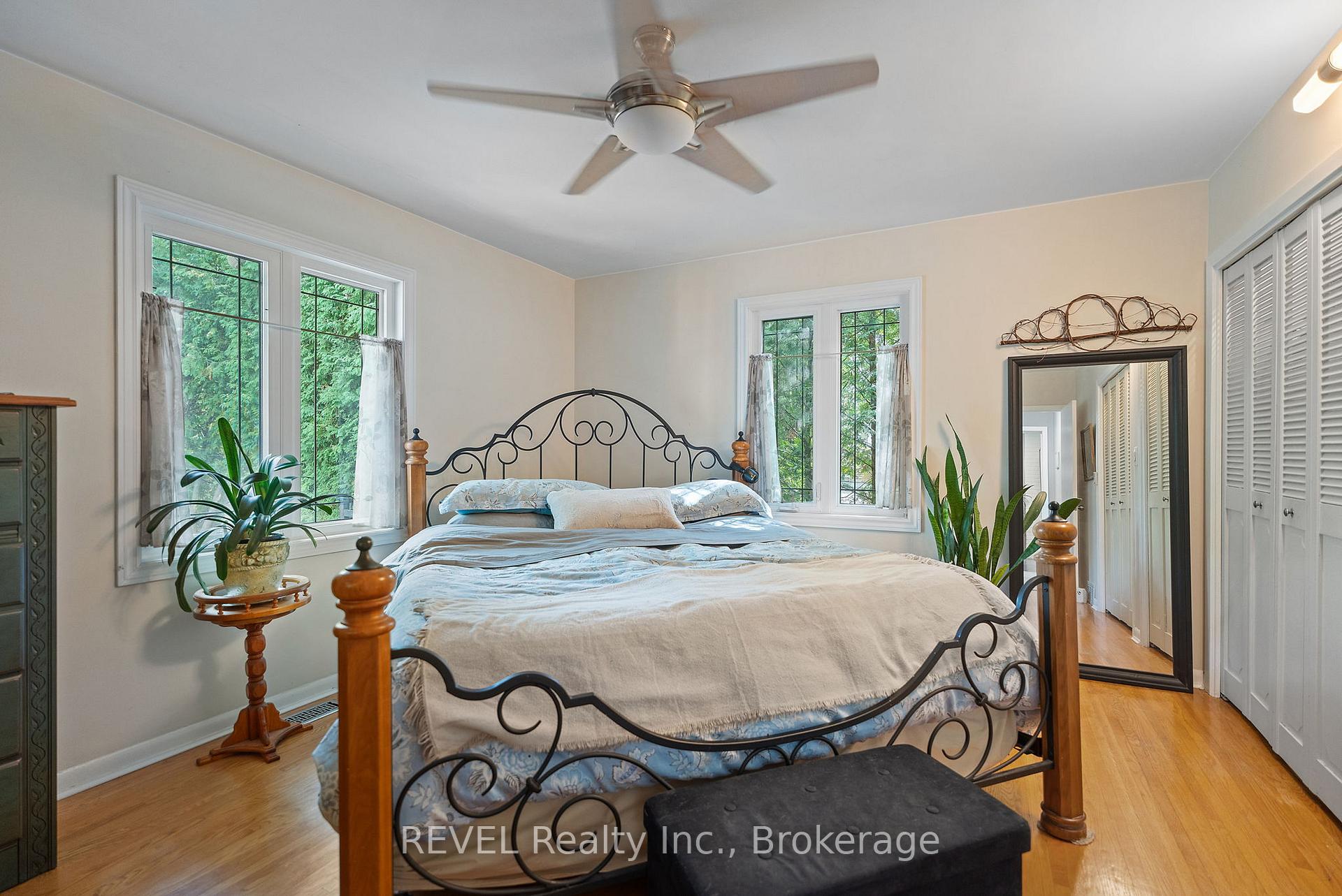 Photo 29 of 10 Woodington Crescent, St. Catharines, Glendale/Glenridge — HOMEH