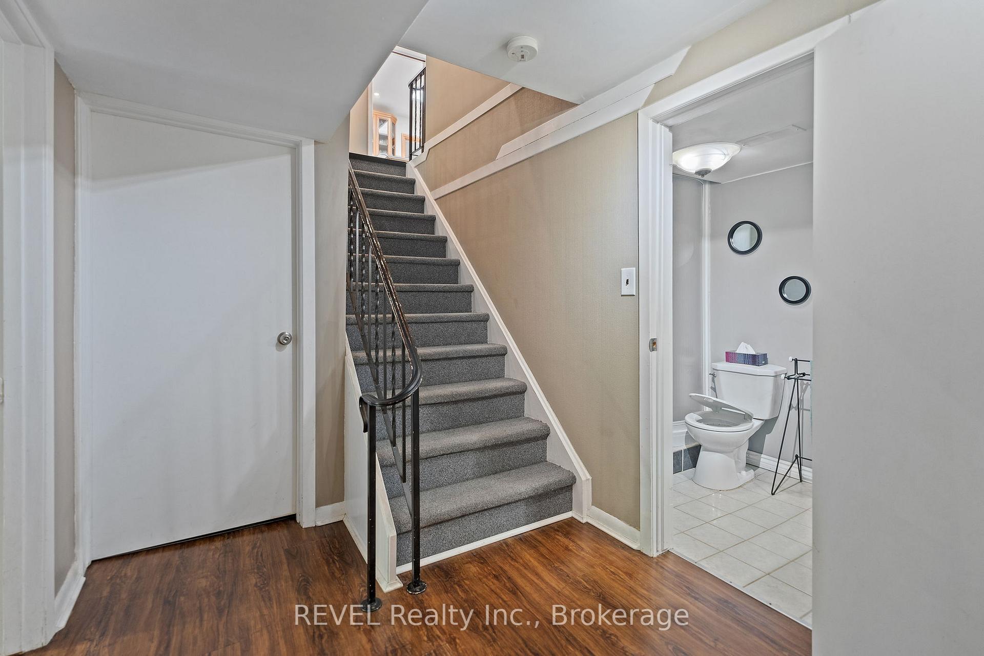 Photo 32 of 10 Woodington Crescent, St. Catharines, Glendale/Glenridge — HOMEH