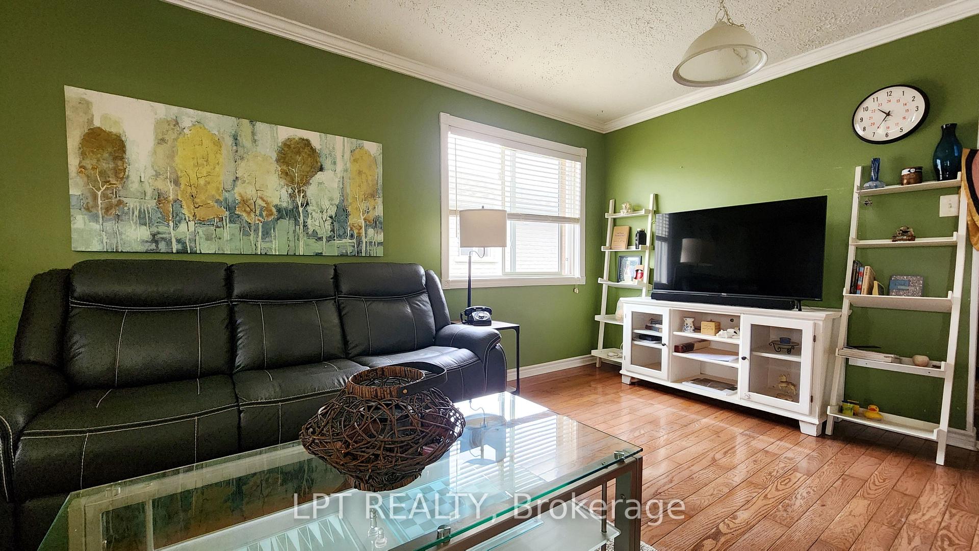 Photo 5 of 69 Simcoe Street, Springwater, Elmvale — HOMEH