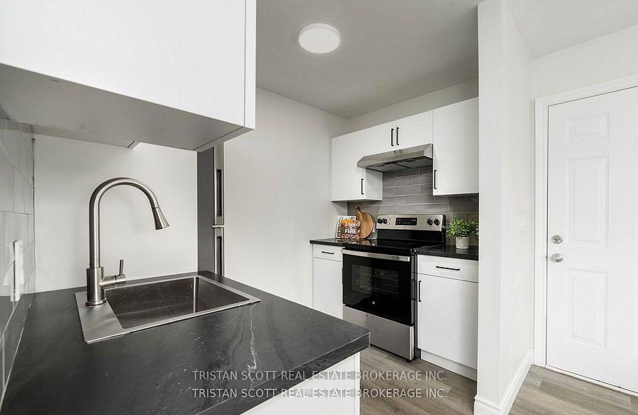 Photo 3 of Unit 2, 231 Pelham Road, St. Catharines, Western Hill — HOMEH