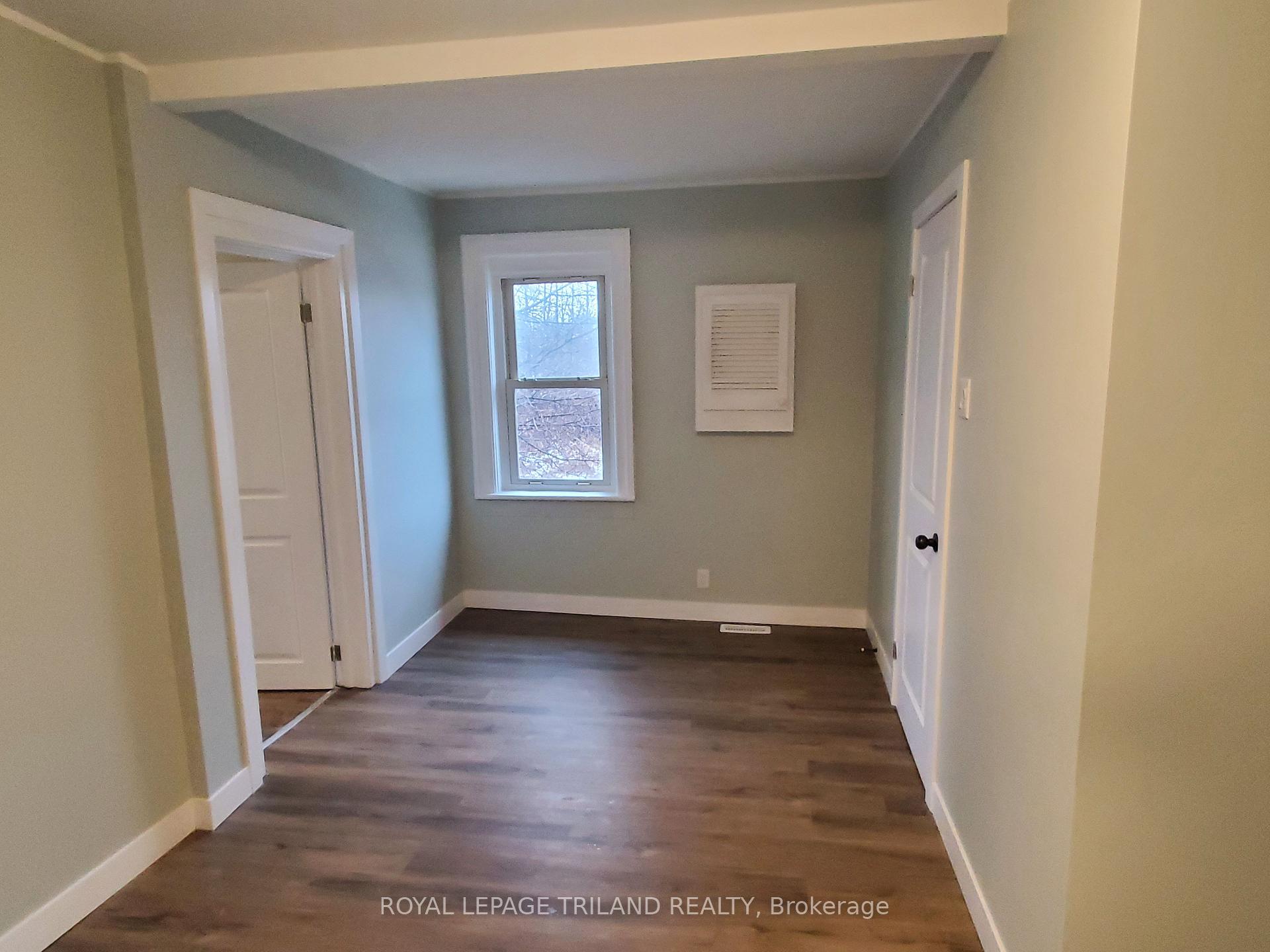 Photo 4 of Unit UPPER UNIT, 104 Flora Street, St. Thomas — HOMEH