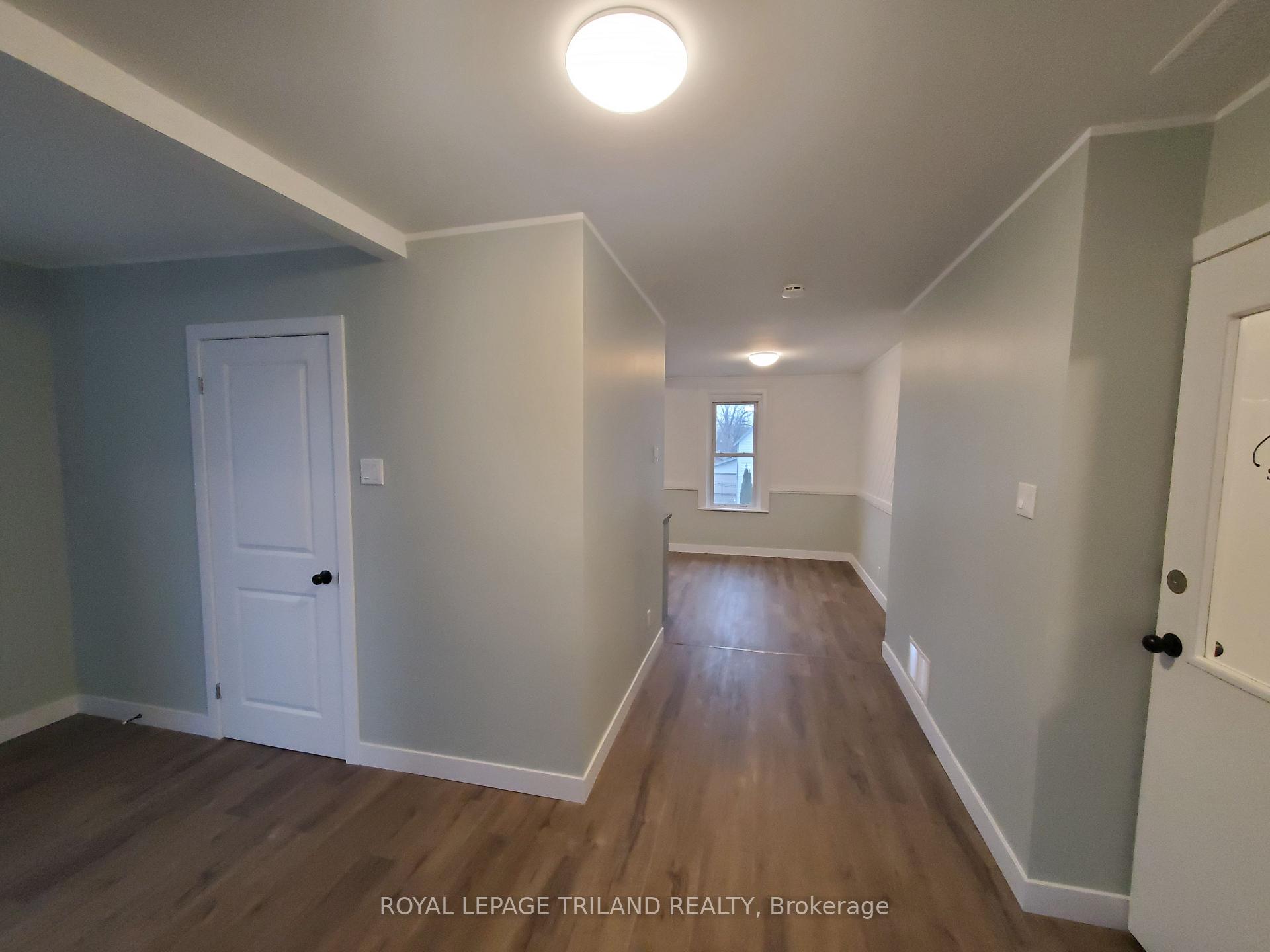 Photo 11 of Unit UPPER UNIT, 104 Flora Street, St. Thomas — HOMEH