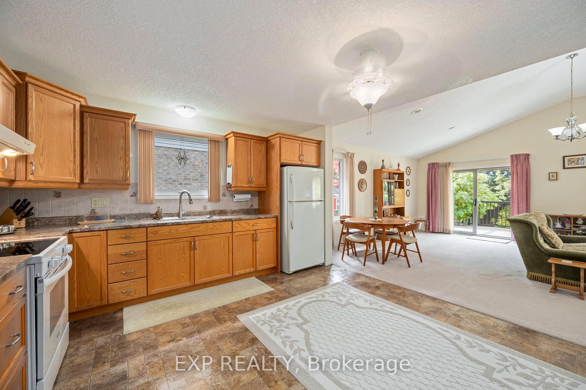 Photo 10 of 56 Lake Margaret Trail, St. Thomas — HOMEH