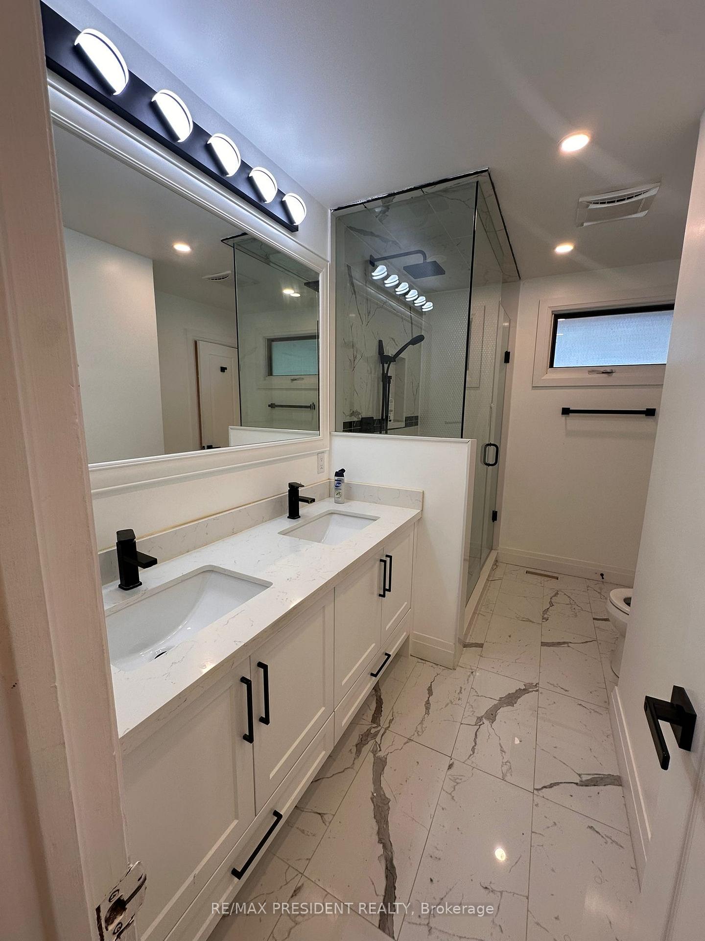 Photo 8 of 45 Royal Oak Drive, St. Catharines, Martindale Pond — HOMEH