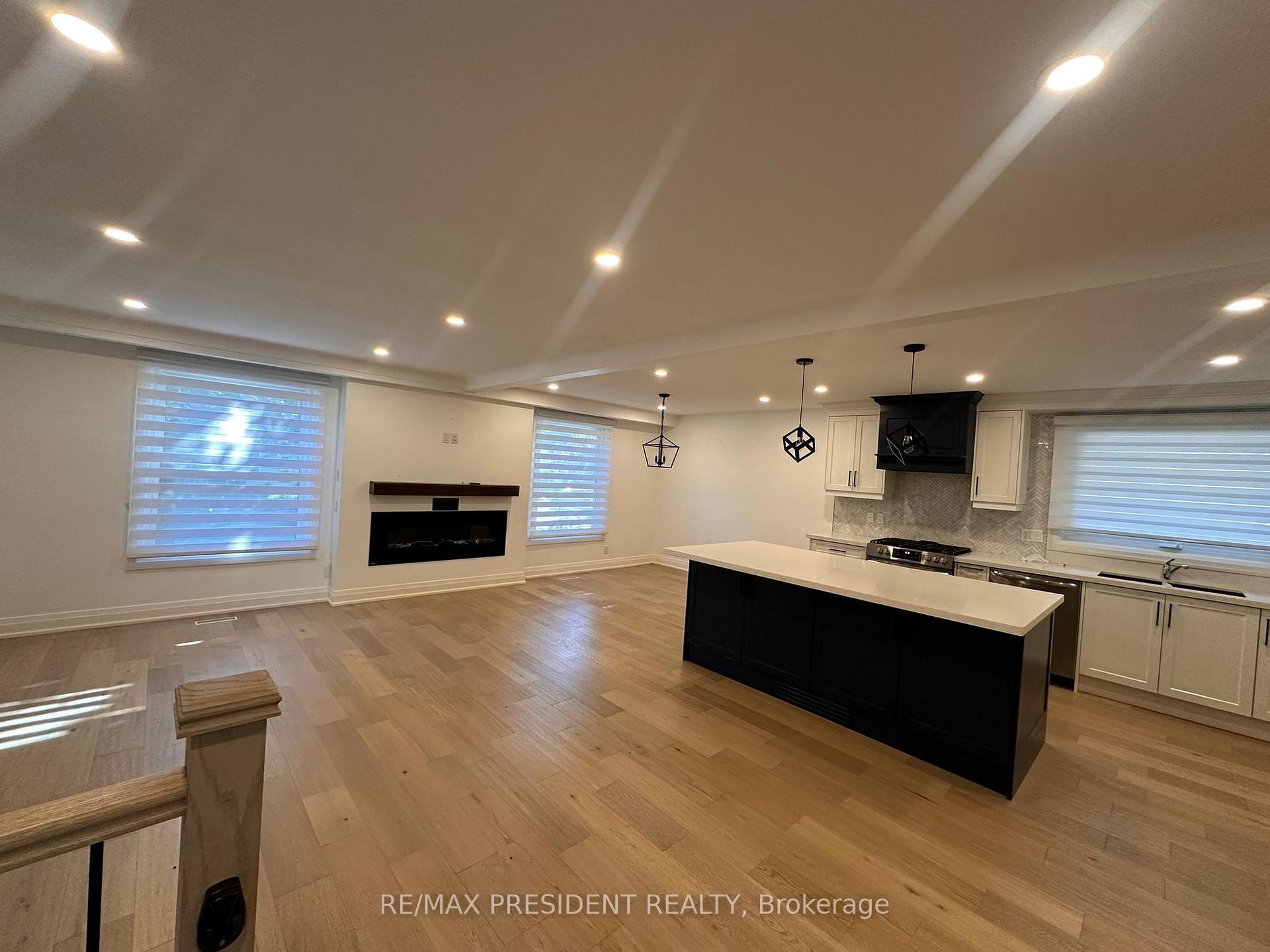 Photo 11 of 45 Royal Oak Drive, St. Catharines, Martindale Pond — HOMEH