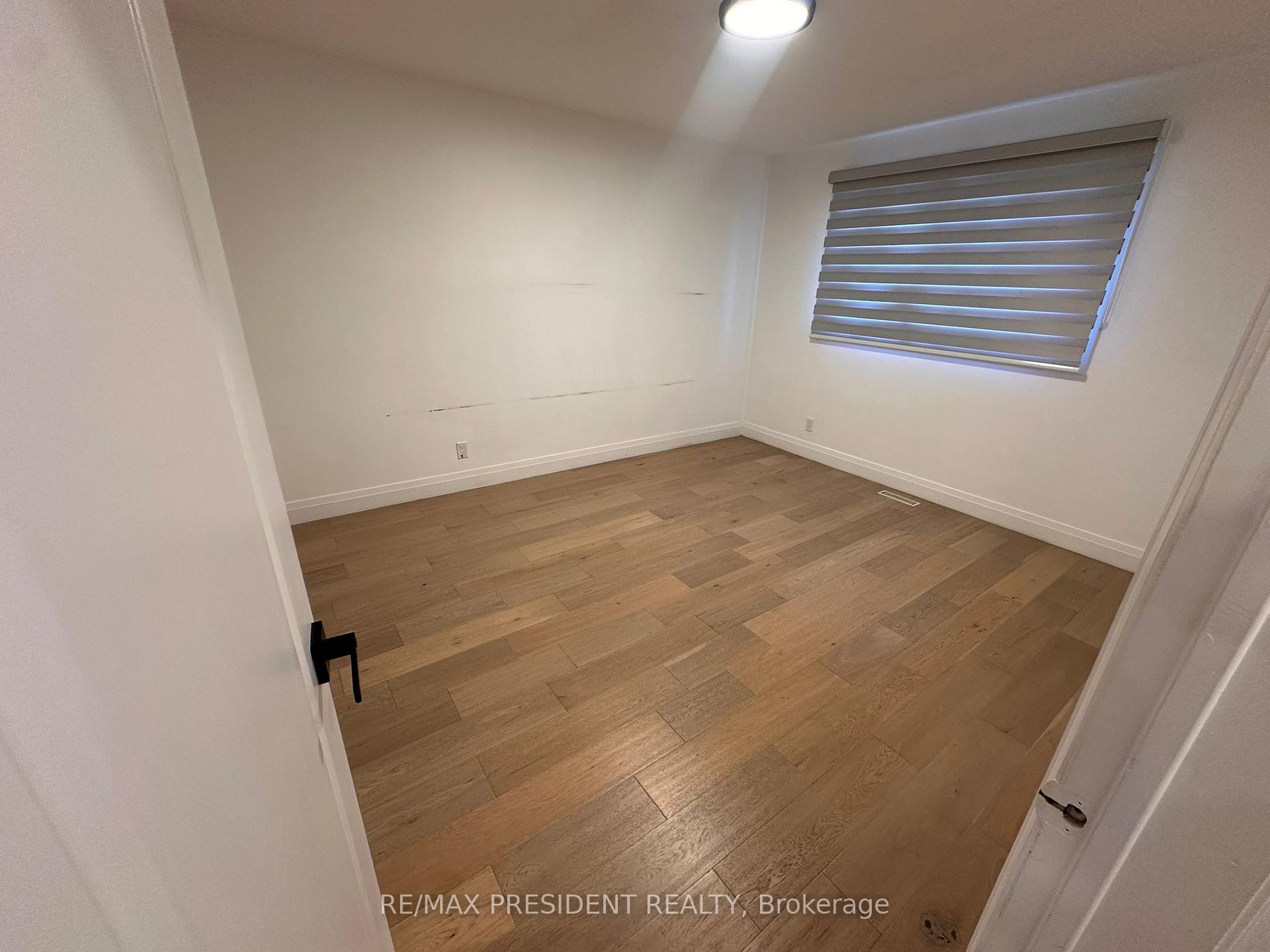 Photo 16 of 45 Royal Oak Drive, St. Catharines, Martindale Pond — HOMEH