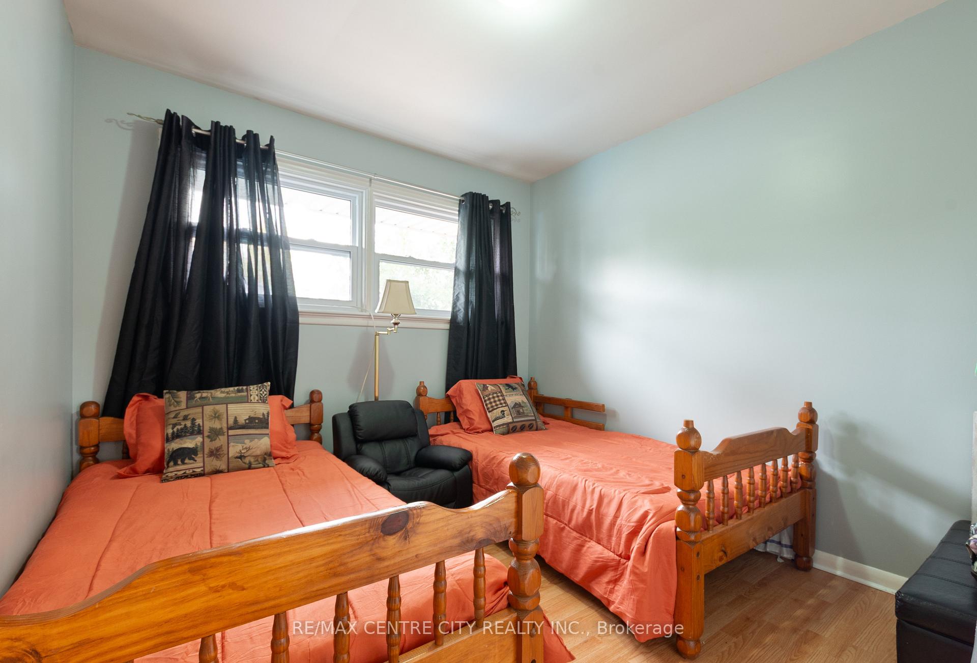 Photo 16 of 168 Fairview Avenue, St. Thomas — HOMEH