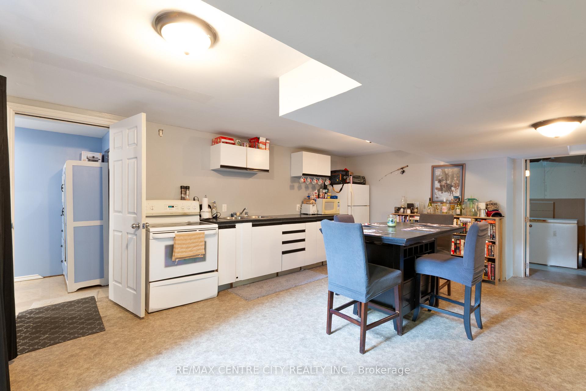 Photo 21 of 168 Fairview Avenue, St. Thomas — HOMEH