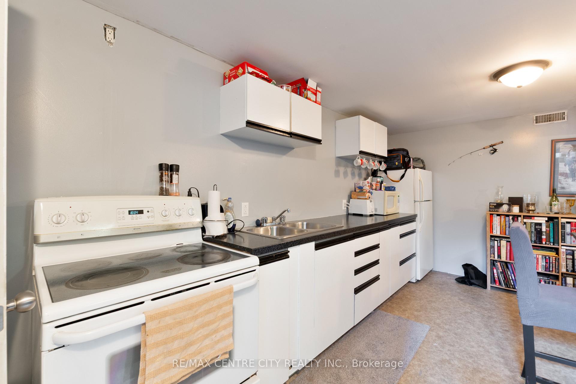 Photo 23 of 168 Fairview Avenue, St. Thomas — HOMEH
