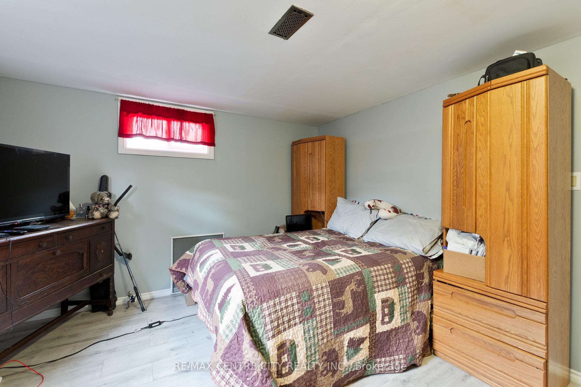 Photo 27 of 168 Fairview Avenue, St. Thomas — HOMEH