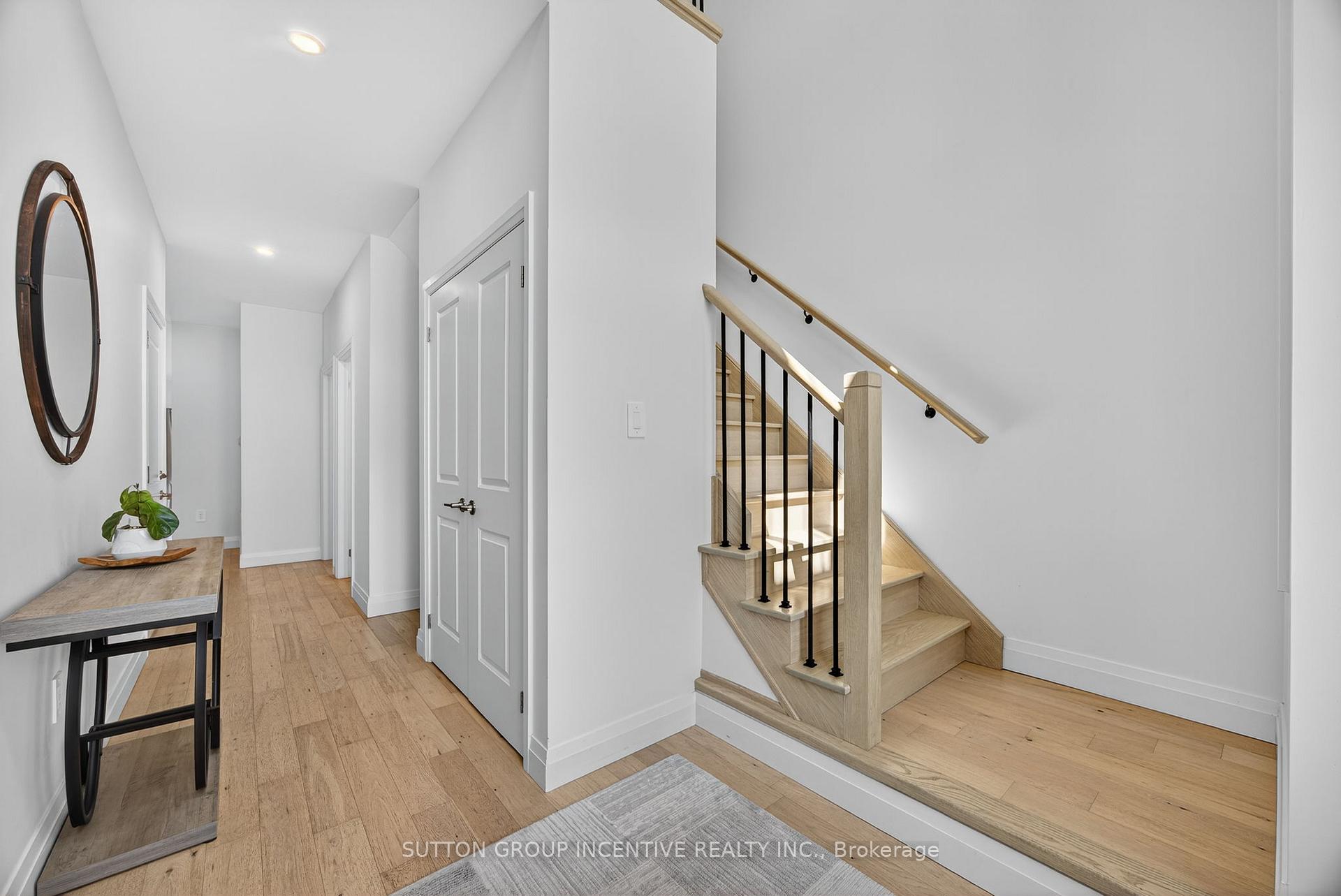 Photo 3 of 76 Ritchie Crescent, Springwater, Elmvale — HOMEH