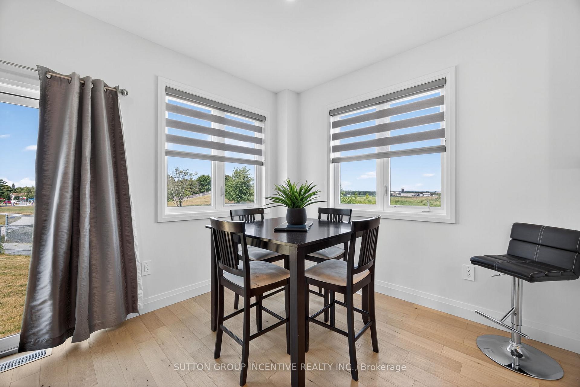 Photo 14 of 76 Ritchie Crescent, Springwater, Elmvale — HOMEH
