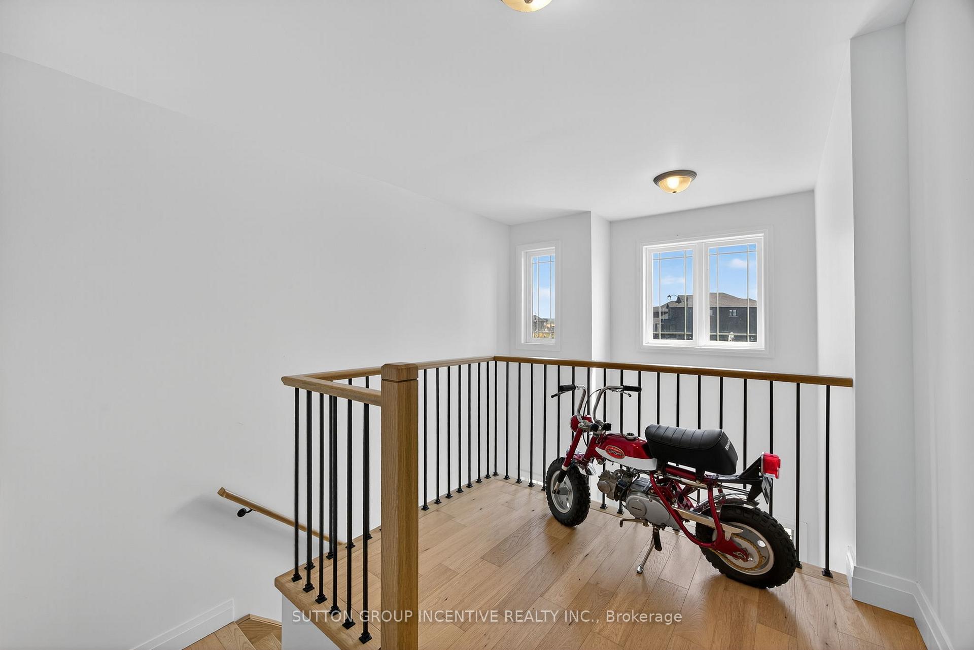 Photo 17 of 76 Ritchie Crescent, Springwater, Elmvale — HOMEH
