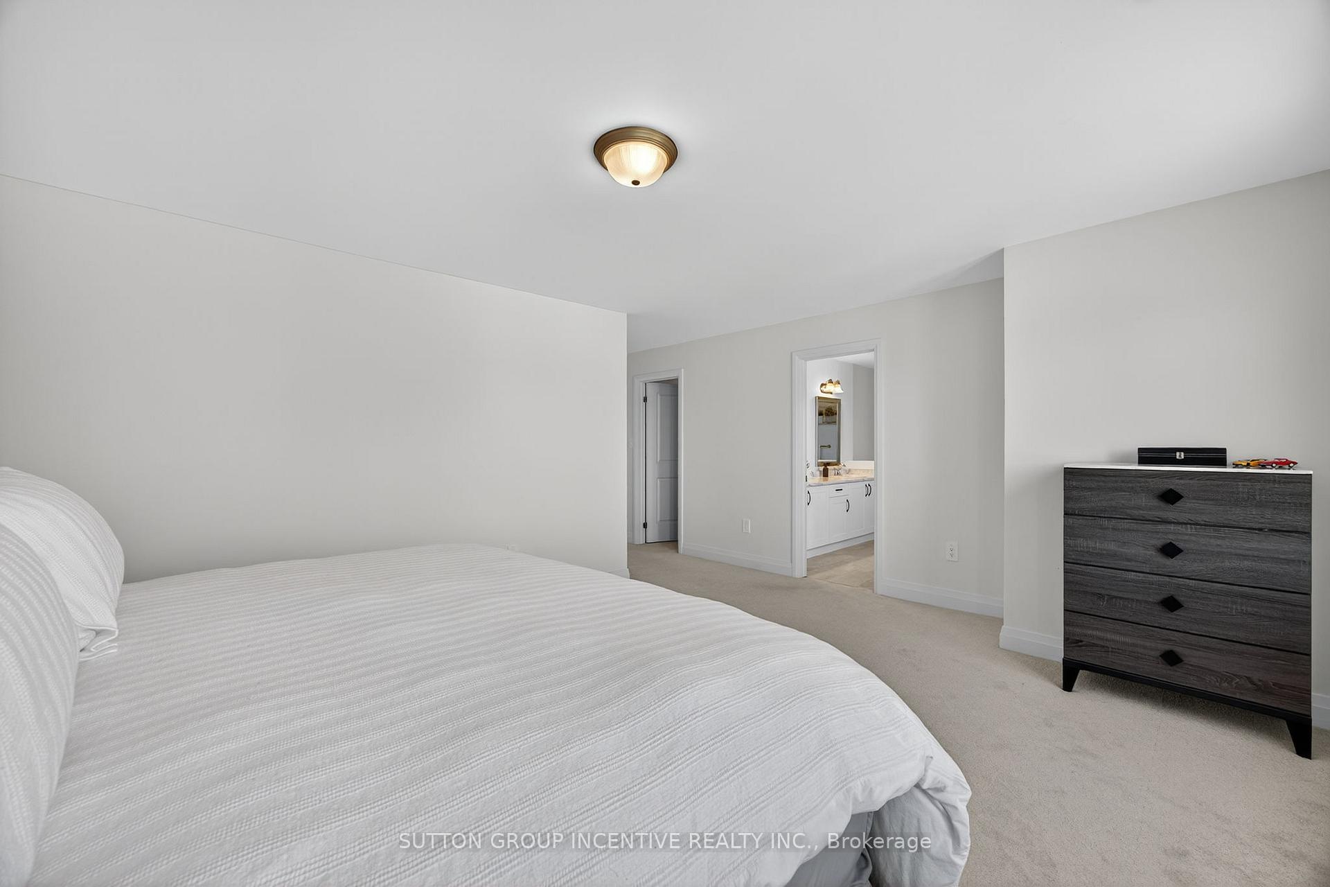 Photo 19 of 76 Ritchie Crescent, Springwater, Elmvale — HOMEH