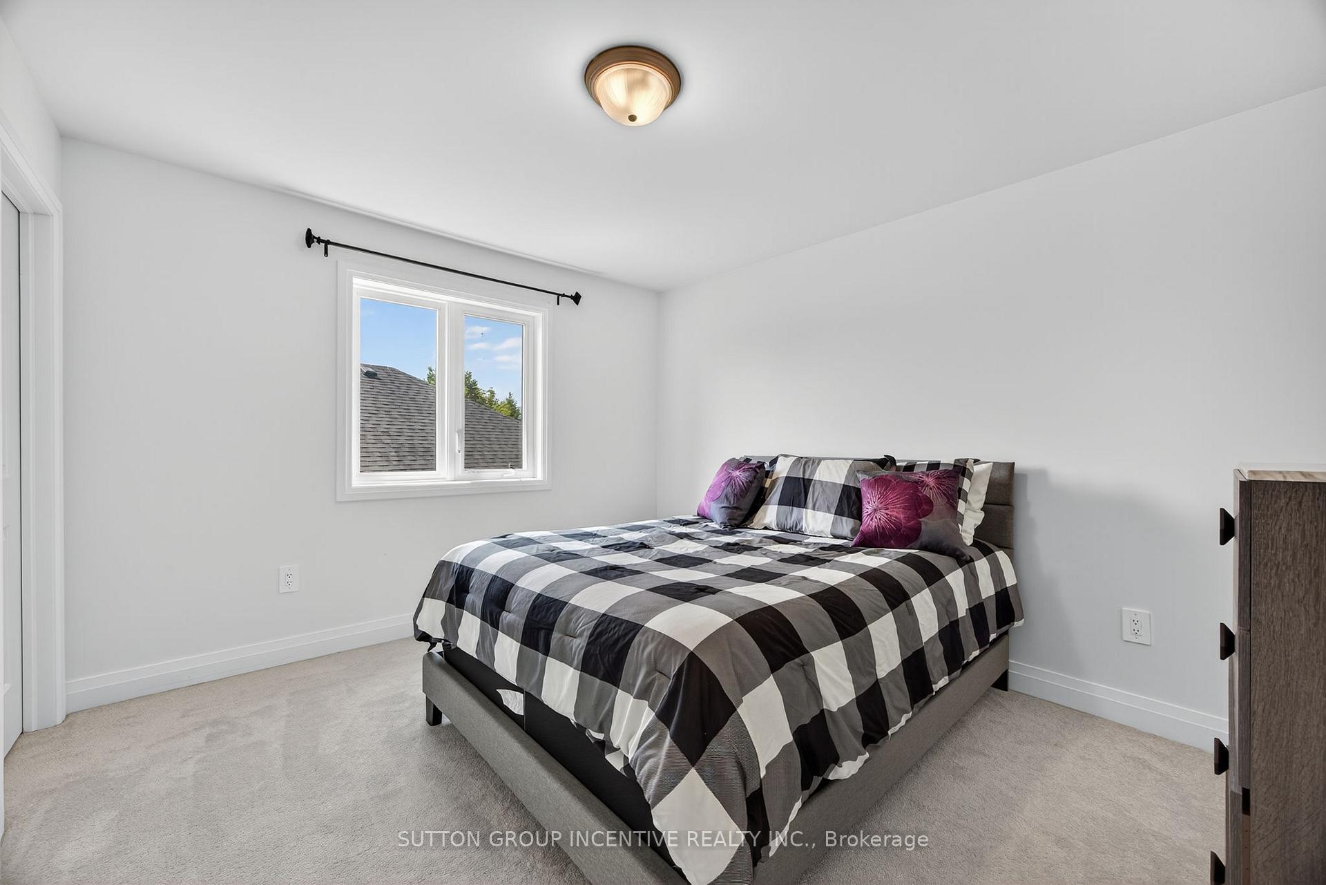 Photo 22 of 76 Ritchie Crescent, Springwater, Elmvale — HOMEH