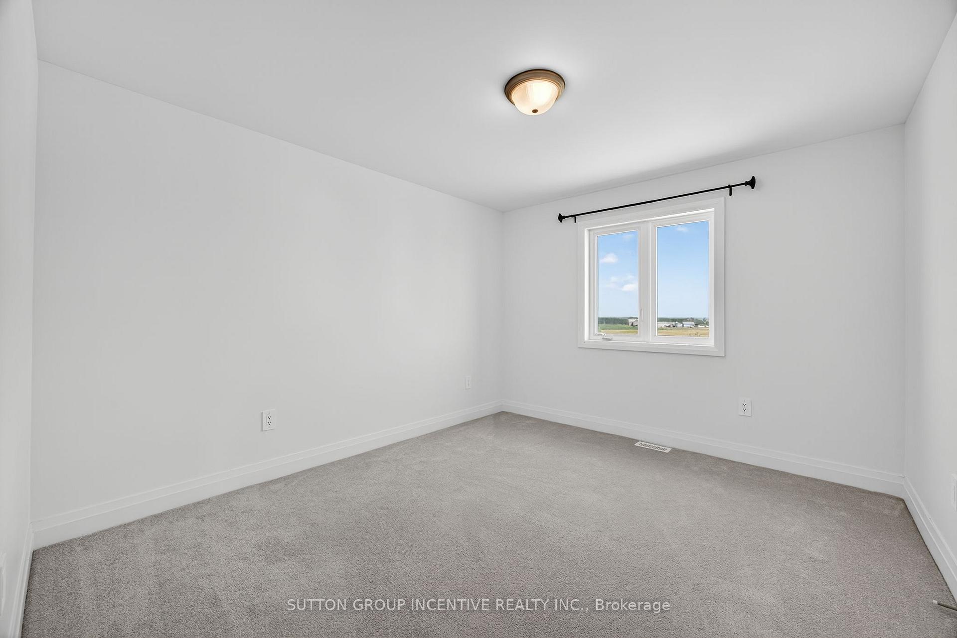 Photo 26 of 76 Ritchie Crescent, Springwater, Elmvale — HOMEH