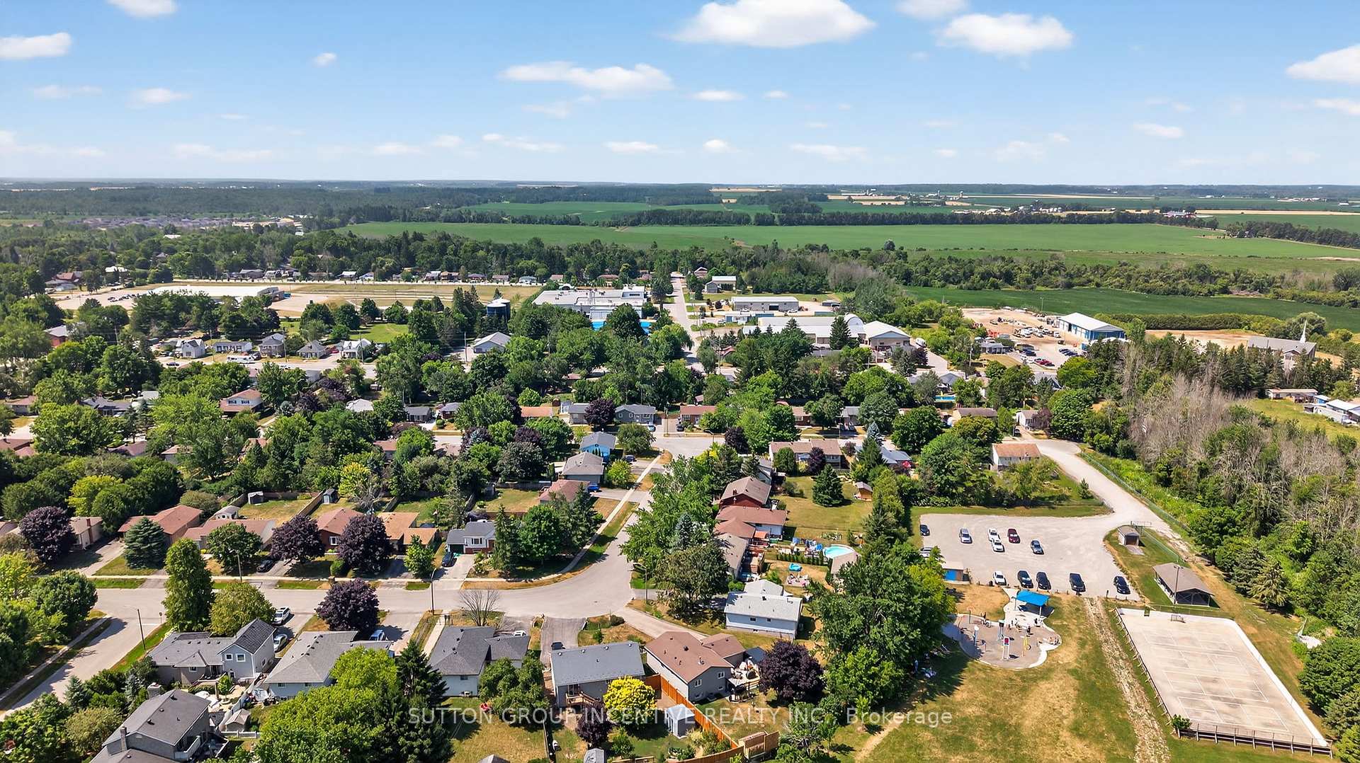 Photo 34 of 76 Ritchie Crescent, Springwater, Elmvale — HOMEH