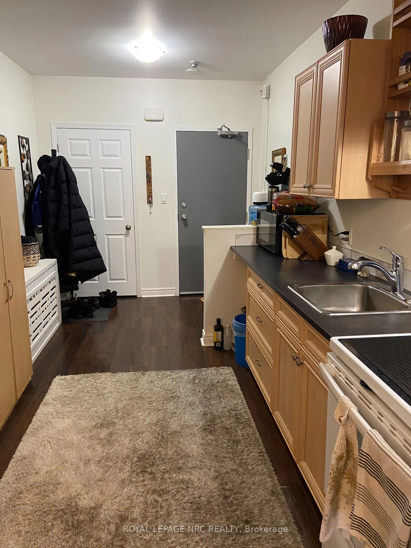 Photo 5 of Unit 2, 244 Ontario Street, St. Catharines, Downtown — HOMEH