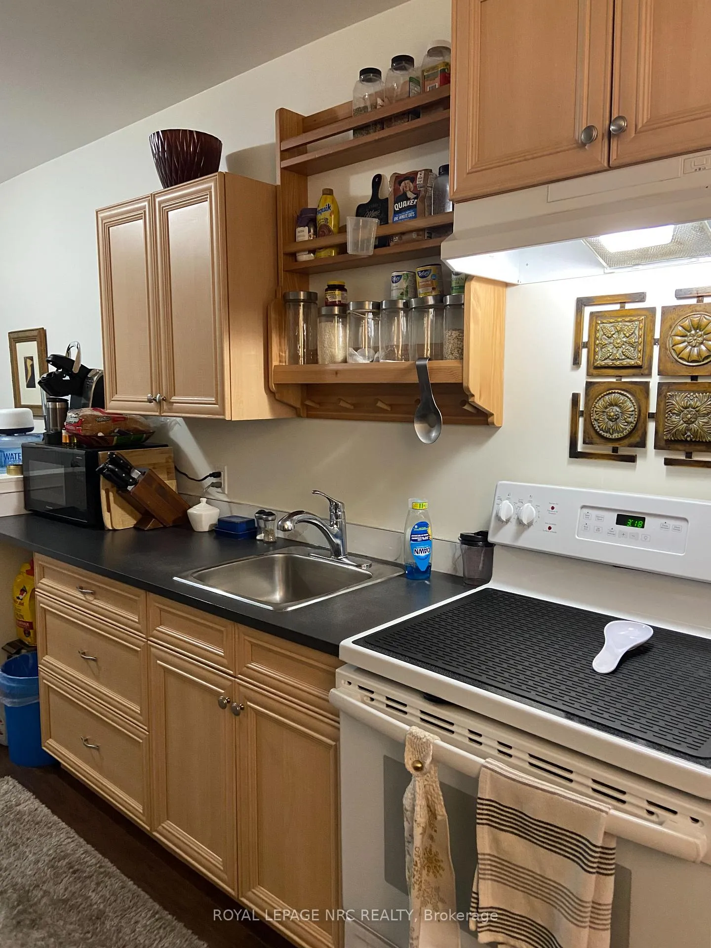 Photo 6 of Unit 2, 244 Ontario Street, St. Catharines, Downtown — HOMEH