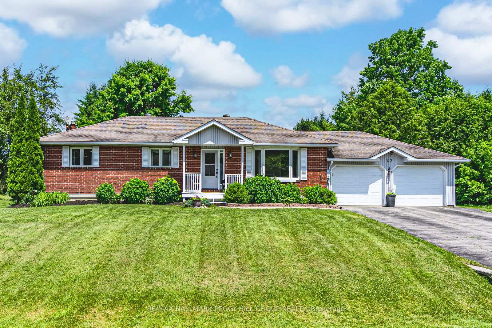 Front of 27 Foyston Park Circle