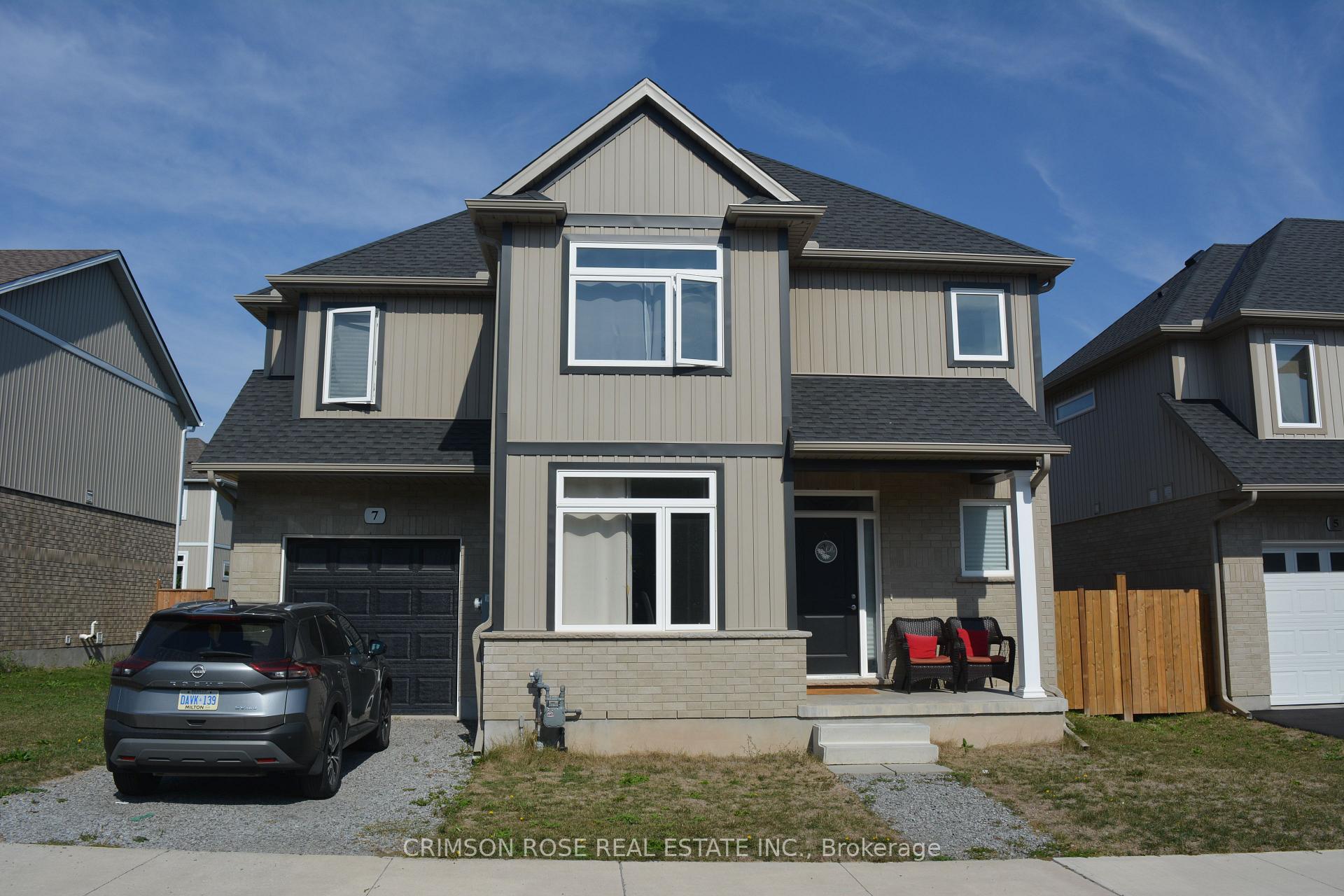 Photo 1 of 7 Marshall Lane, St. Catharines, Glendale/Glenridge — HOMEH