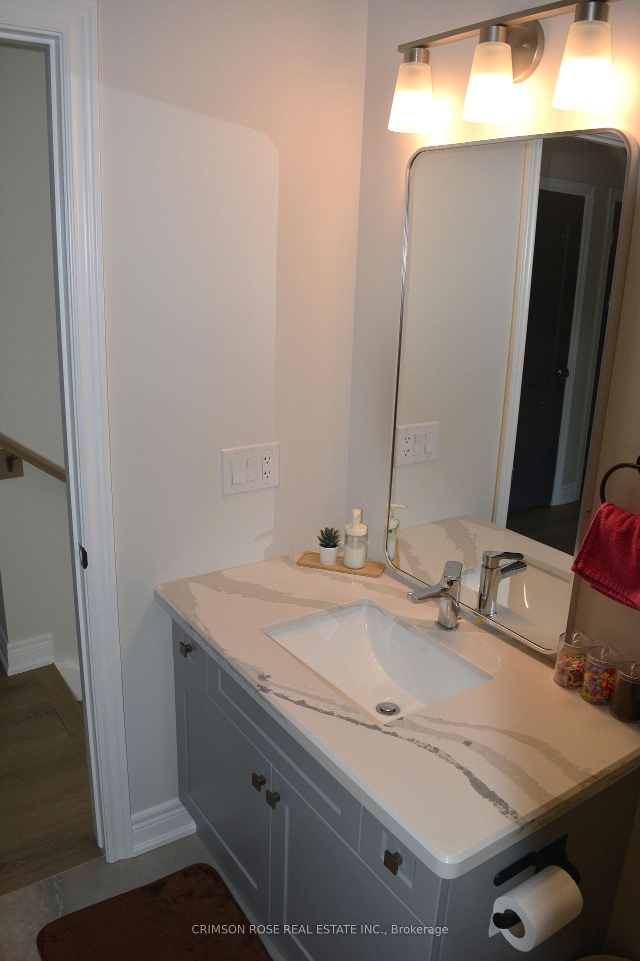 Photo 16 of 7 Marshall Lane, St. Catharines, Glendale/Glenridge — HOMEH