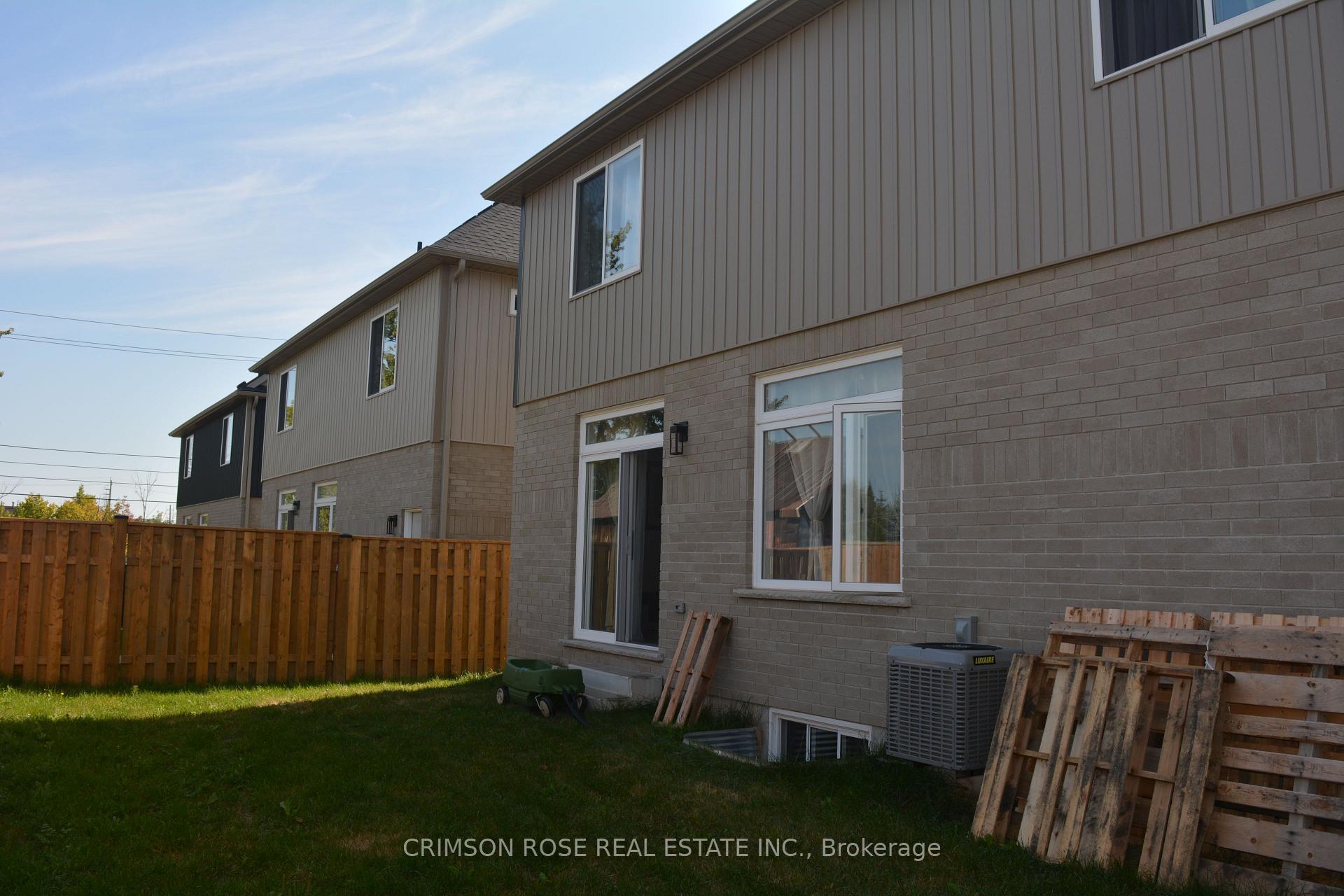 Photo 18 of 7 Marshall Lane, St. Catharines, Glendale/Glenridge — HOMEH
