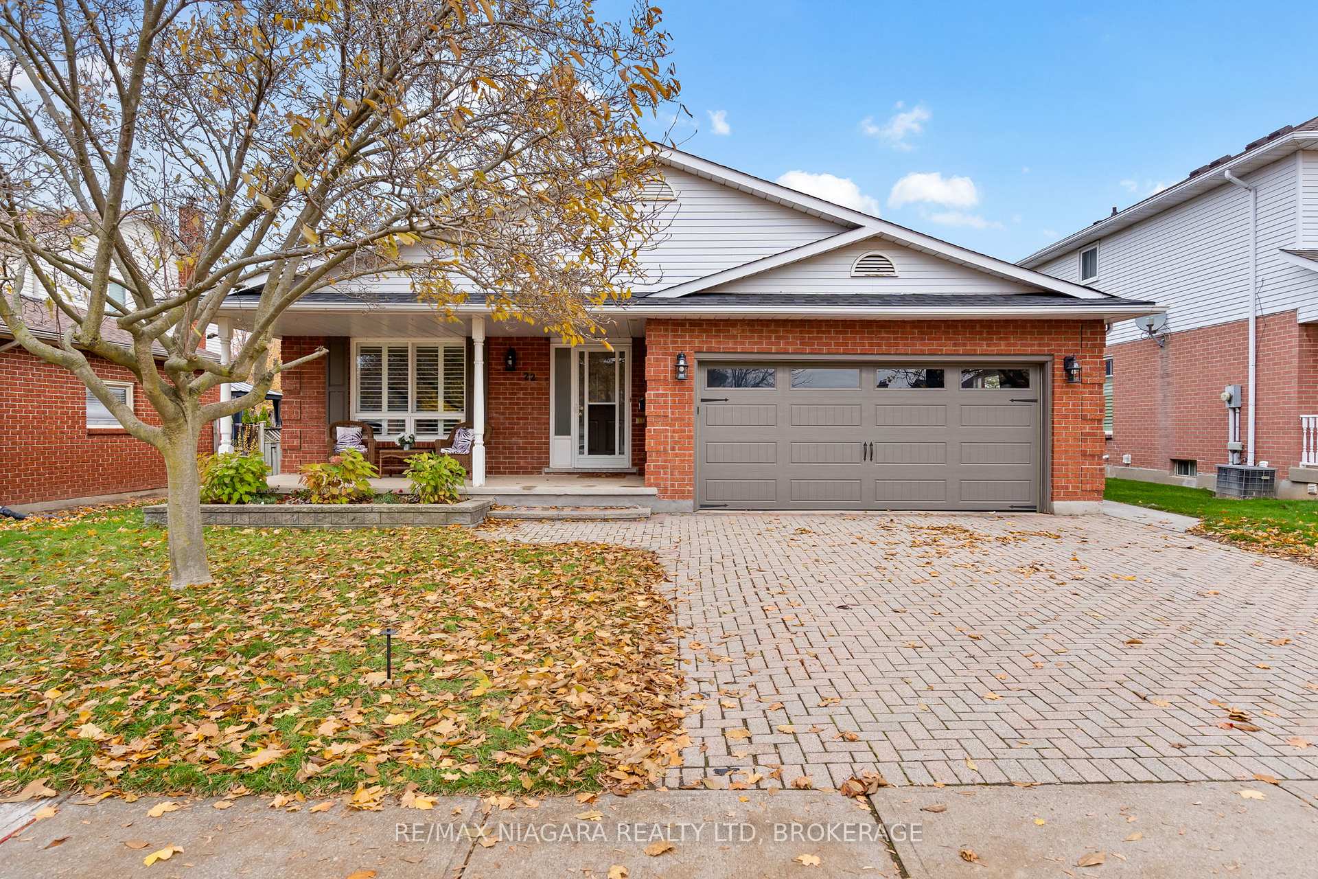 Photo 1 of 22 Michelle Drive, St. Catharines, Grapeview — HOMEH