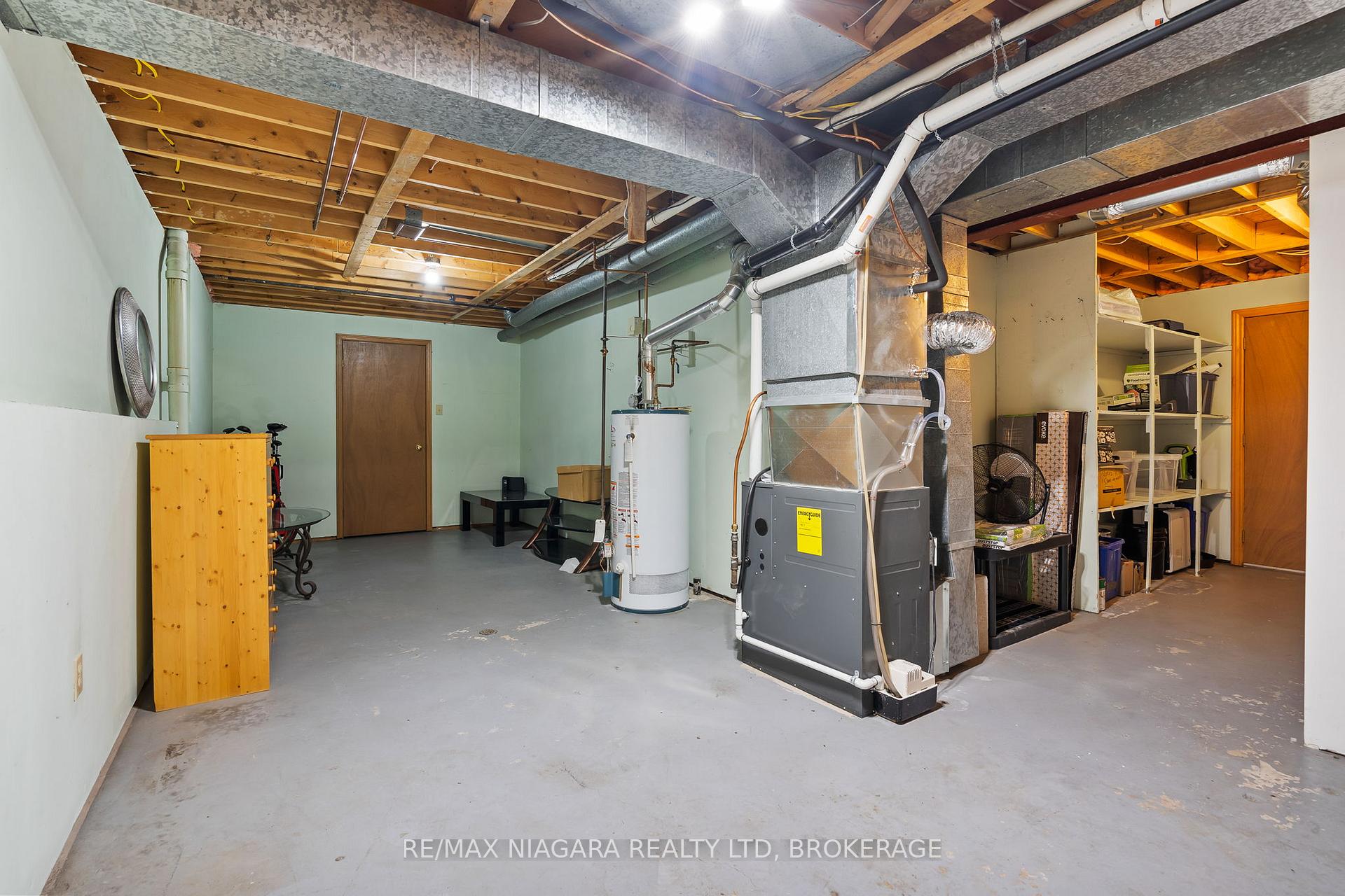 Photo 26 of 22 Michelle Drive, St. Catharines, Grapeview — HOMEH