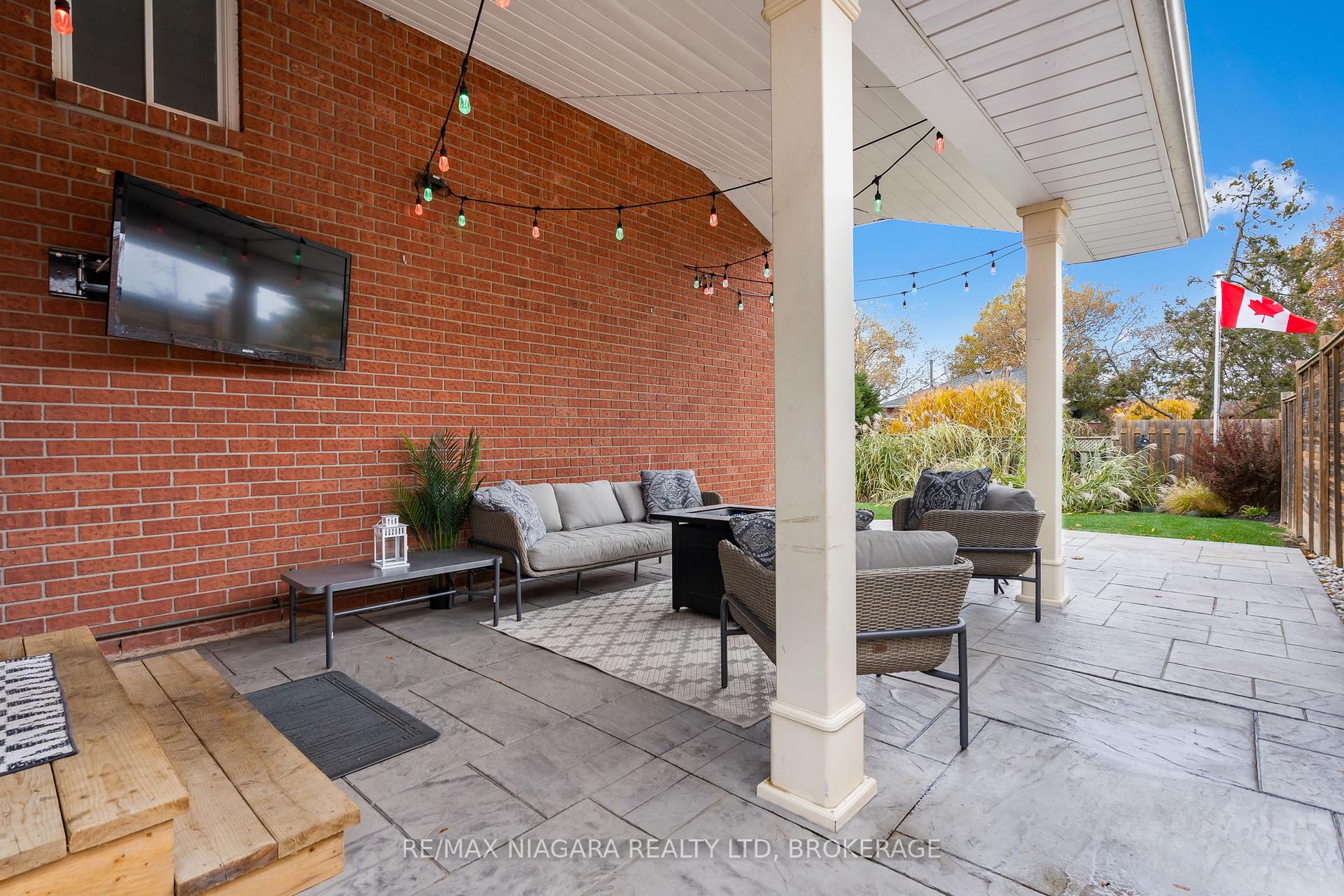 Photo 27 of 22 Michelle Drive, St. Catharines, Grapeview — HOMEH
