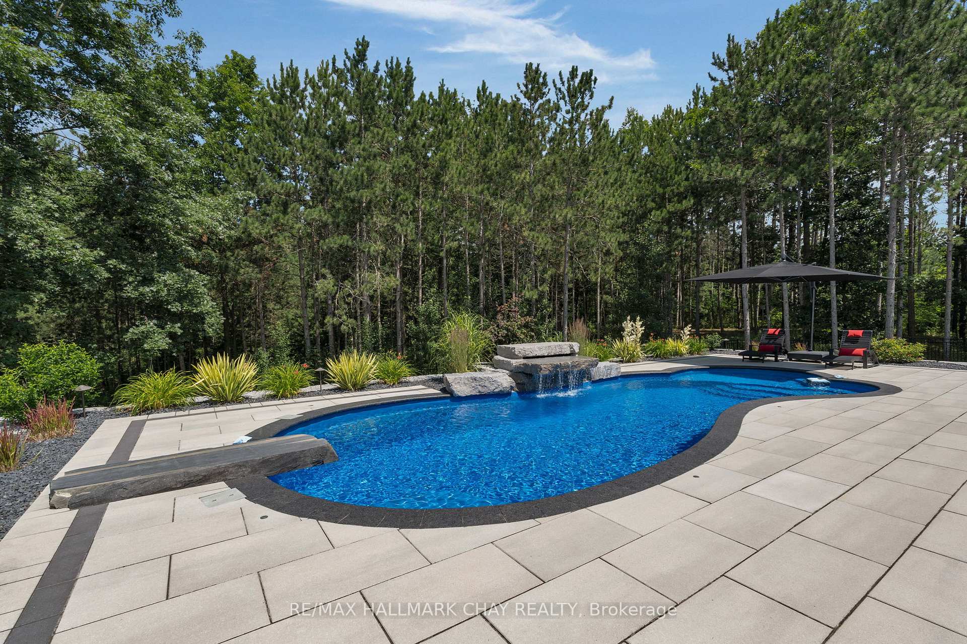 Photo 27 of 105 Mennill Drive, Springwater, Snow Valley — HOMEH