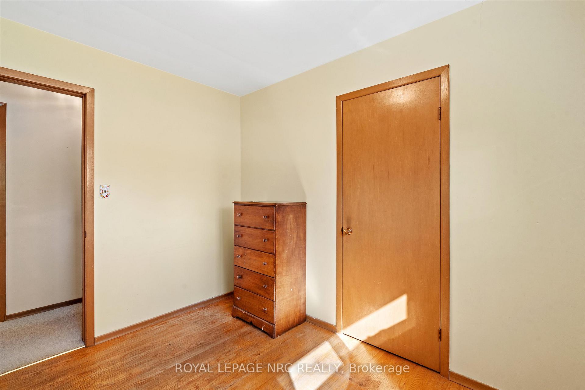 Photo 16 of 270 St. Paul Street W, St. Catharines, Ridley — HOMEH