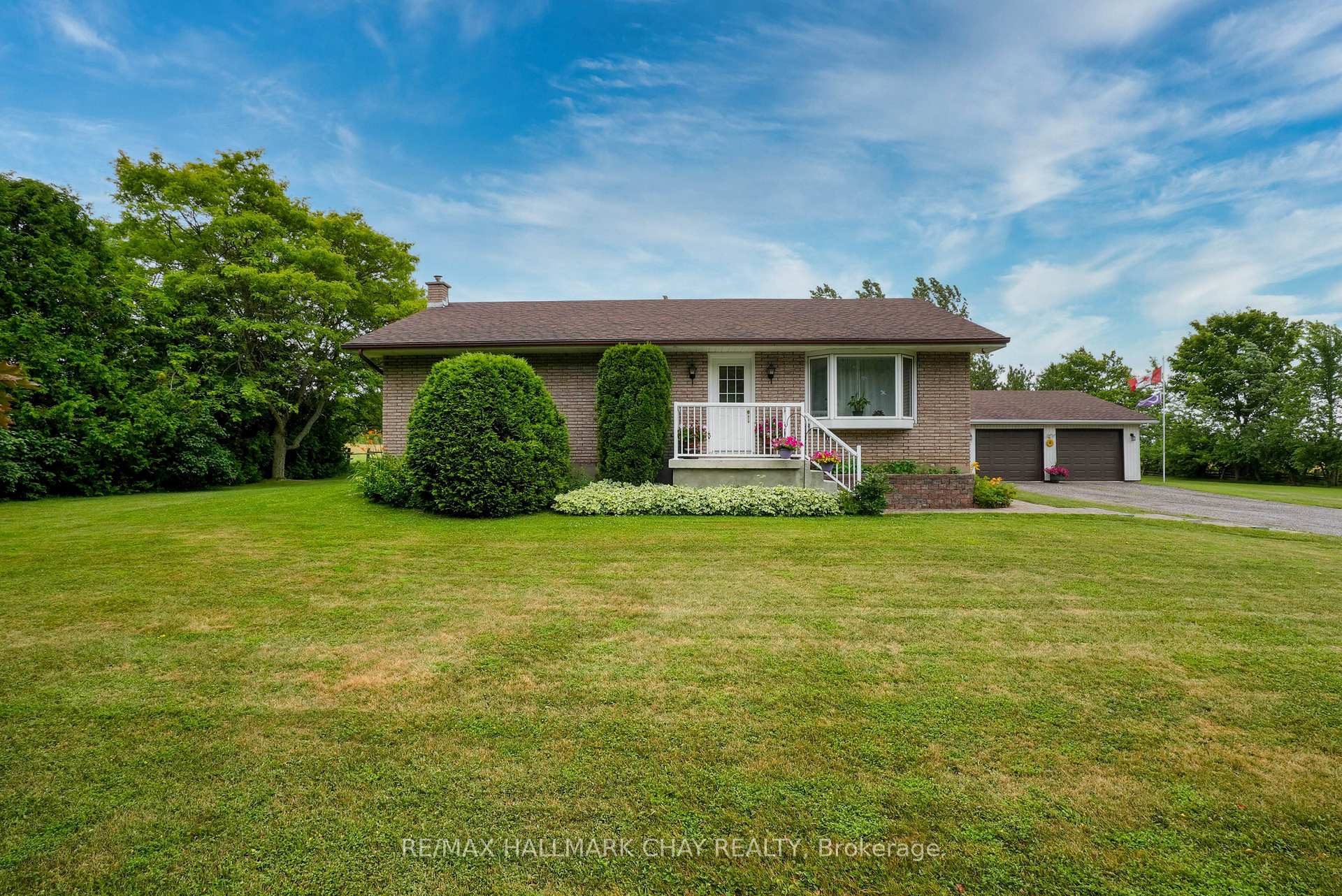 Photo 2 of 1243 Flos Eight Road E, Springwater, Rural Springwater — HOMEH