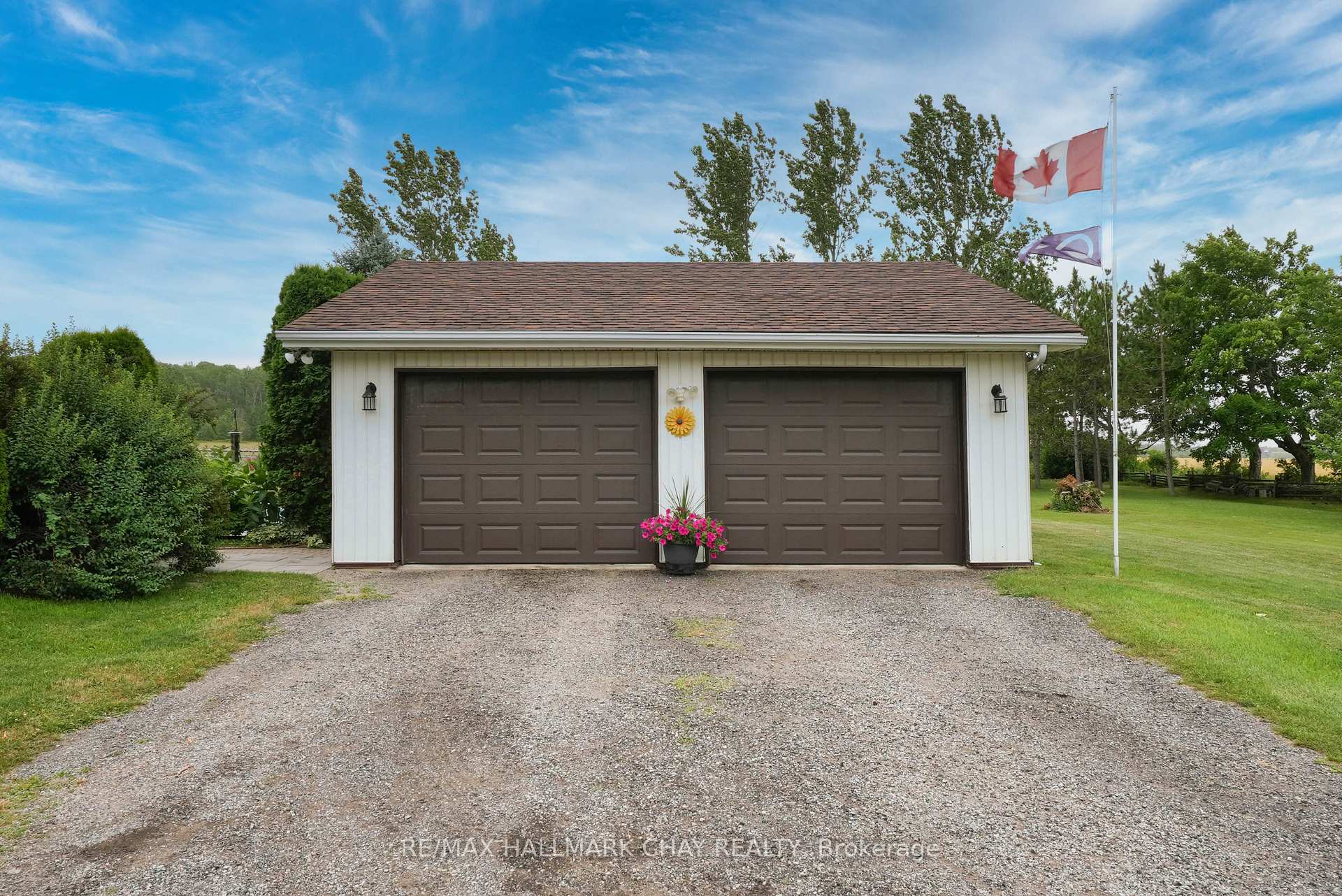 Photo 5 of 1243 Flos Eight Road E, Springwater, Rural Springwater — HOMEH