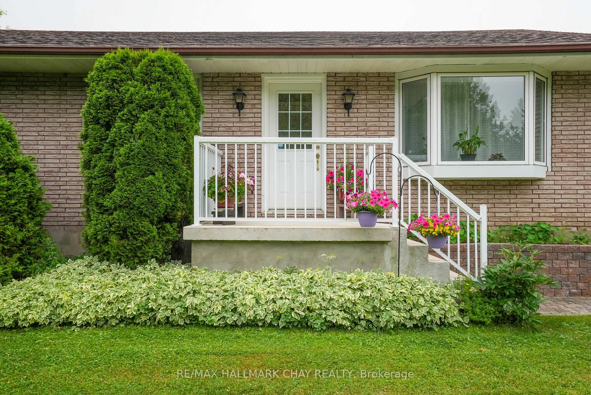 Photo 6 of 1243 Flos Eight Road E, Springwater, Rural Springwater — HOMEH