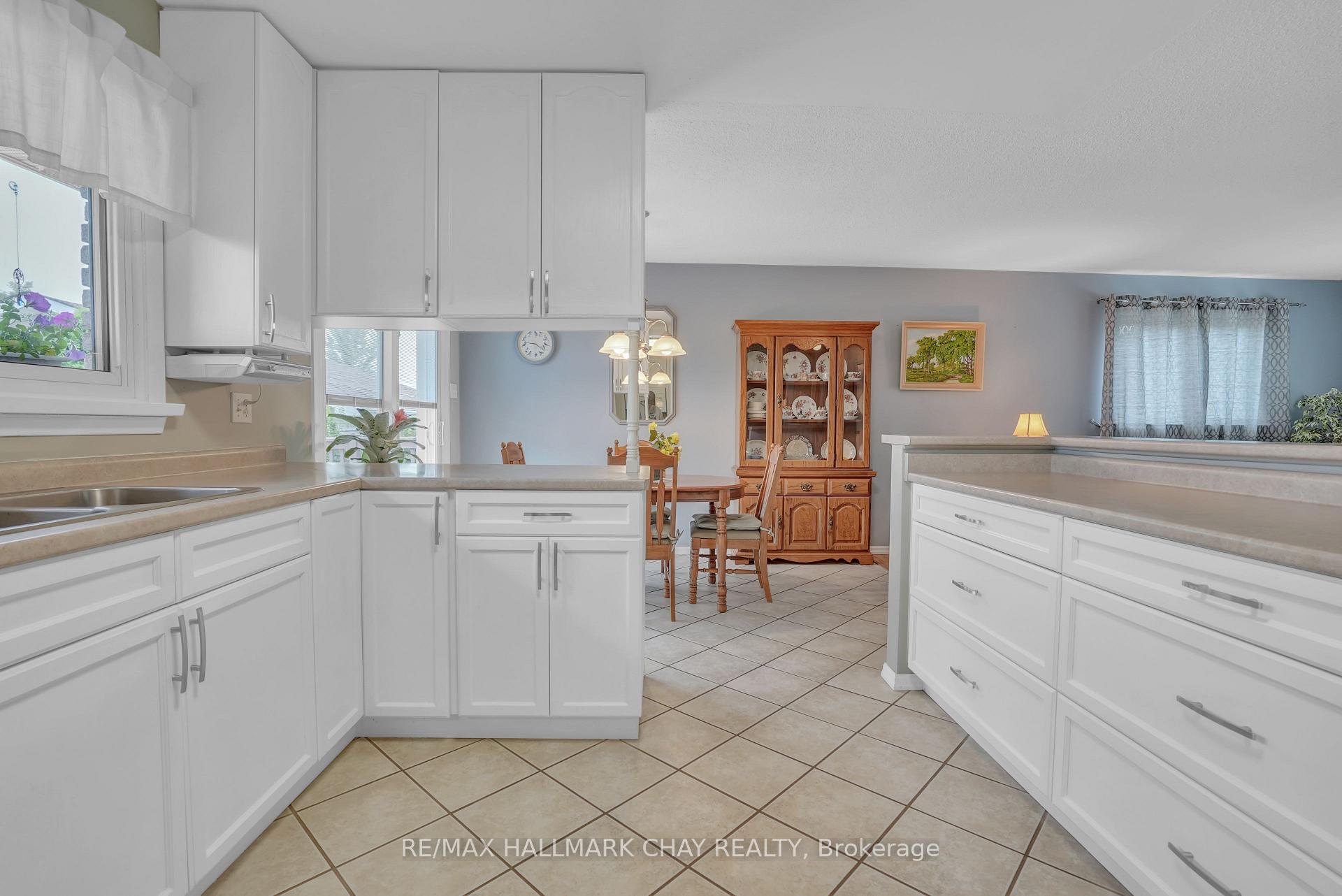 Photo 11 of 1243 Flos Eight Road E, Springwater, Rural Springwater — HOMEH