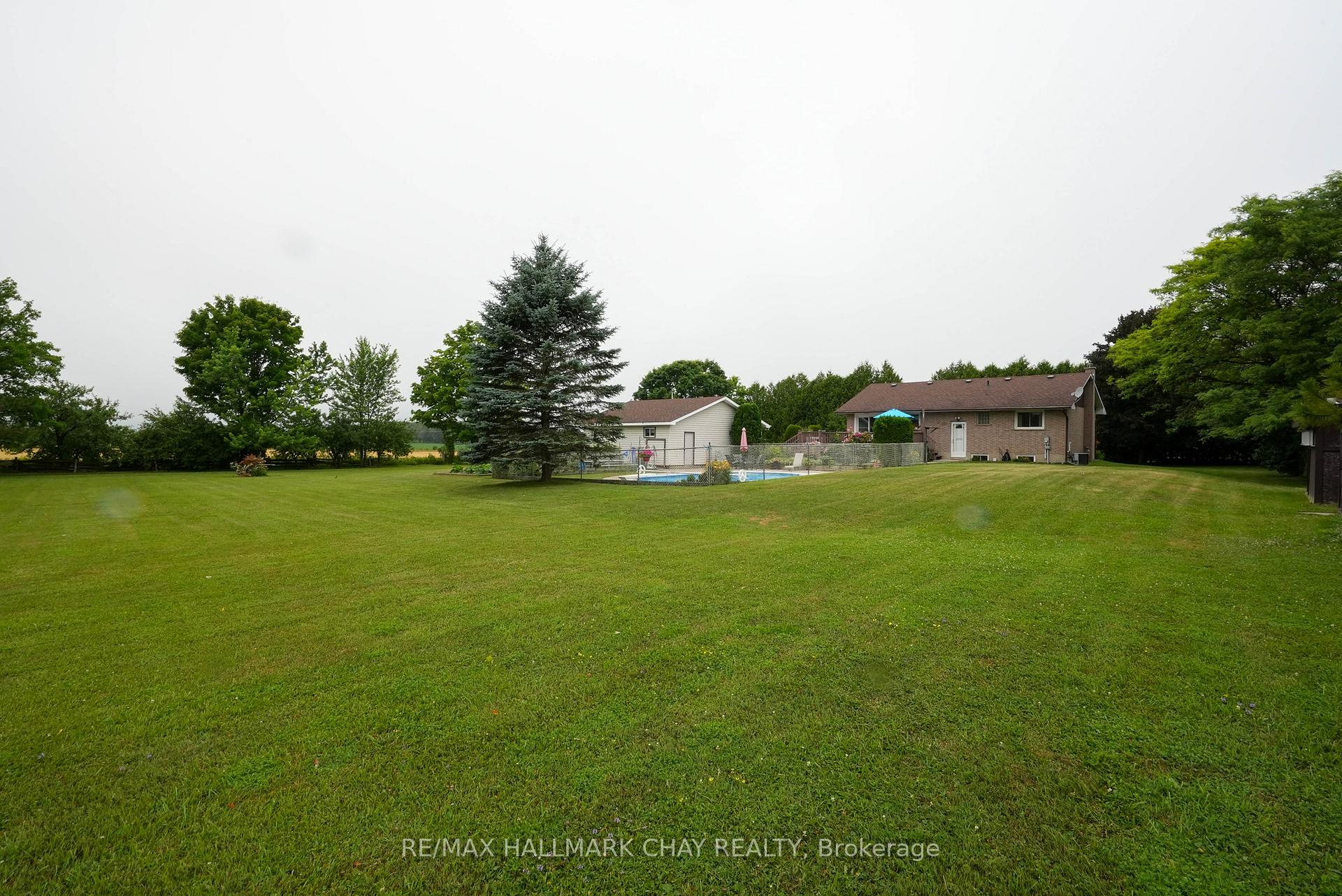 Photo 30 of 1243 Flos Eight Road E, Springwater, Rural Springwater — HOMEH